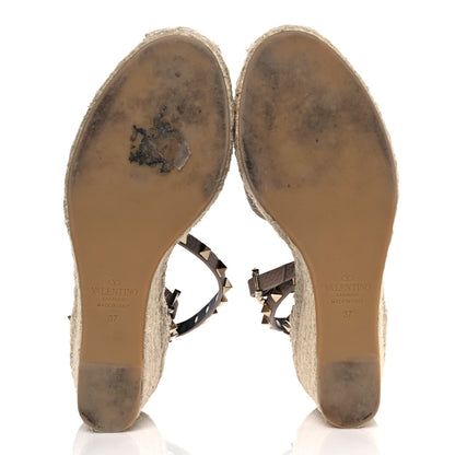 Valentino Garavani Grained Calfskin Rockstud Ankle Wrap Espadrille 15/85mm Wedges 37 Poudre Natural 5 of 7
