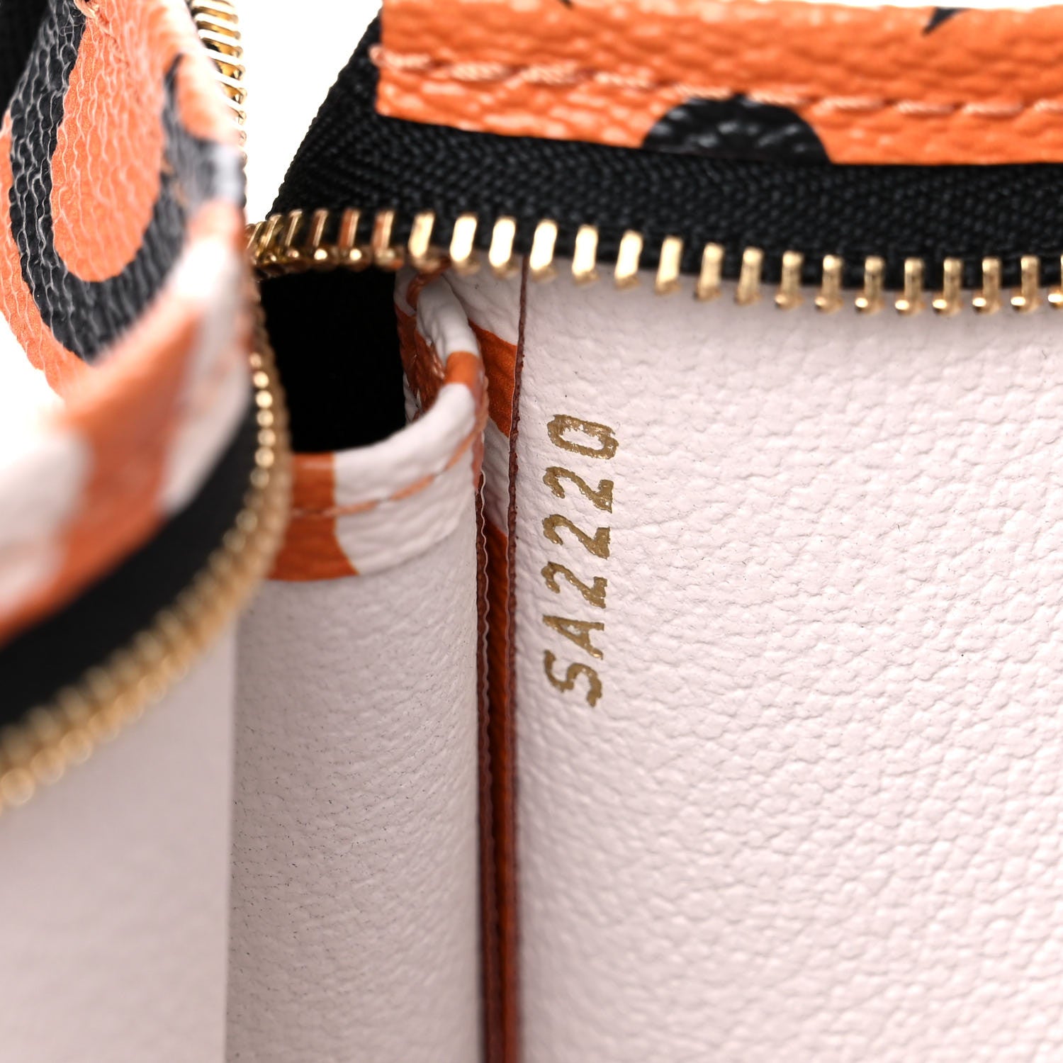 Louis Vuitton Monogram Giant Crafty Pochette Toiletry 26 Creme Caramel 7 of 9