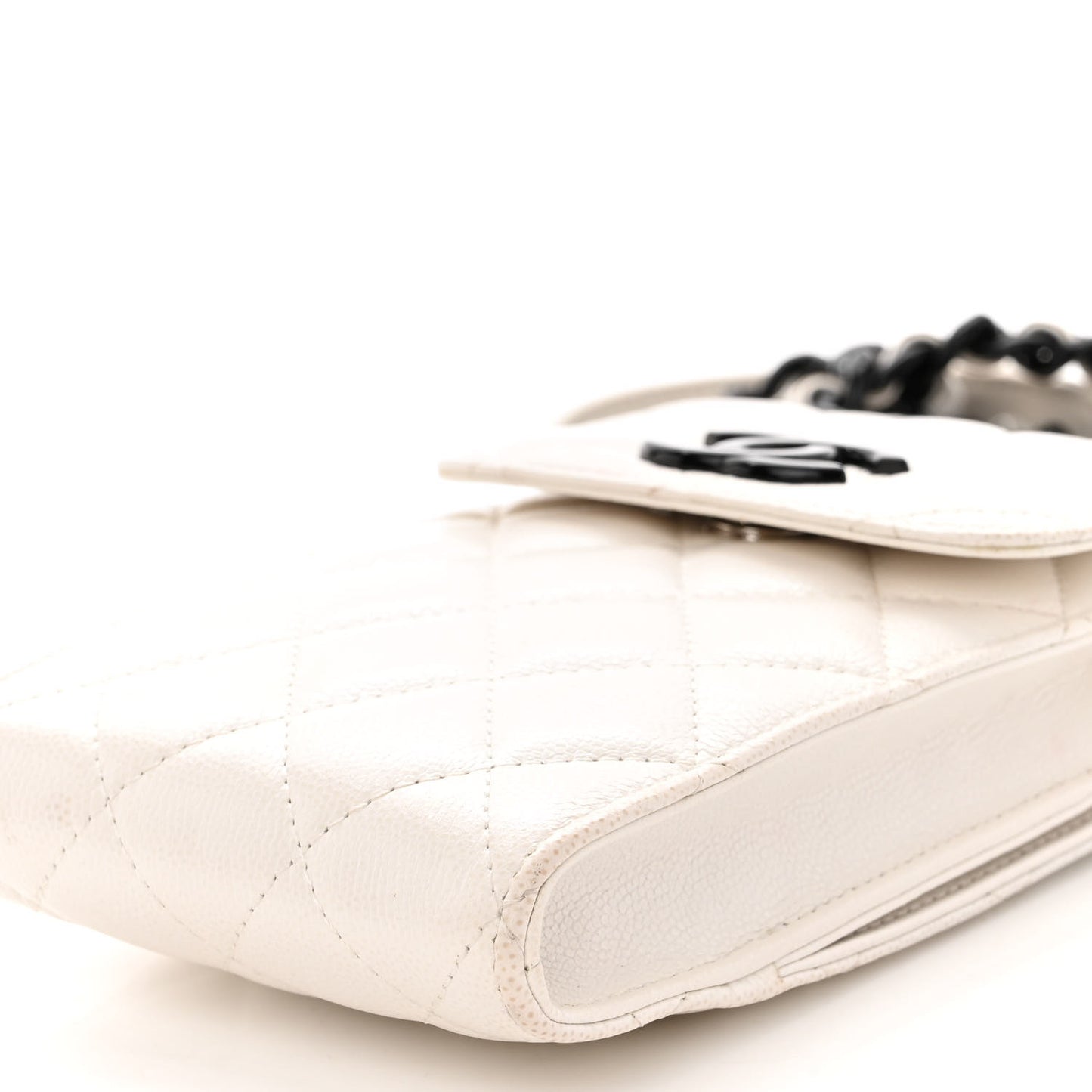 Caviar Quilted My Everything Clutch With Chain White Black