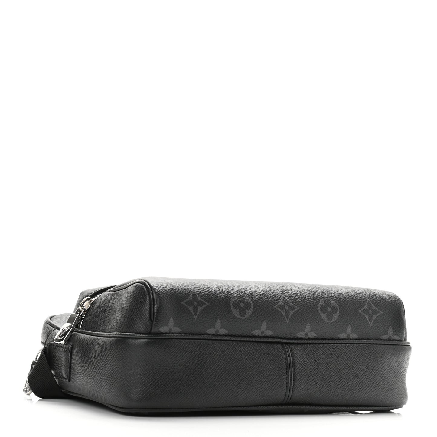 Taiga Monogram Eclipse Outdoor Messenger Black