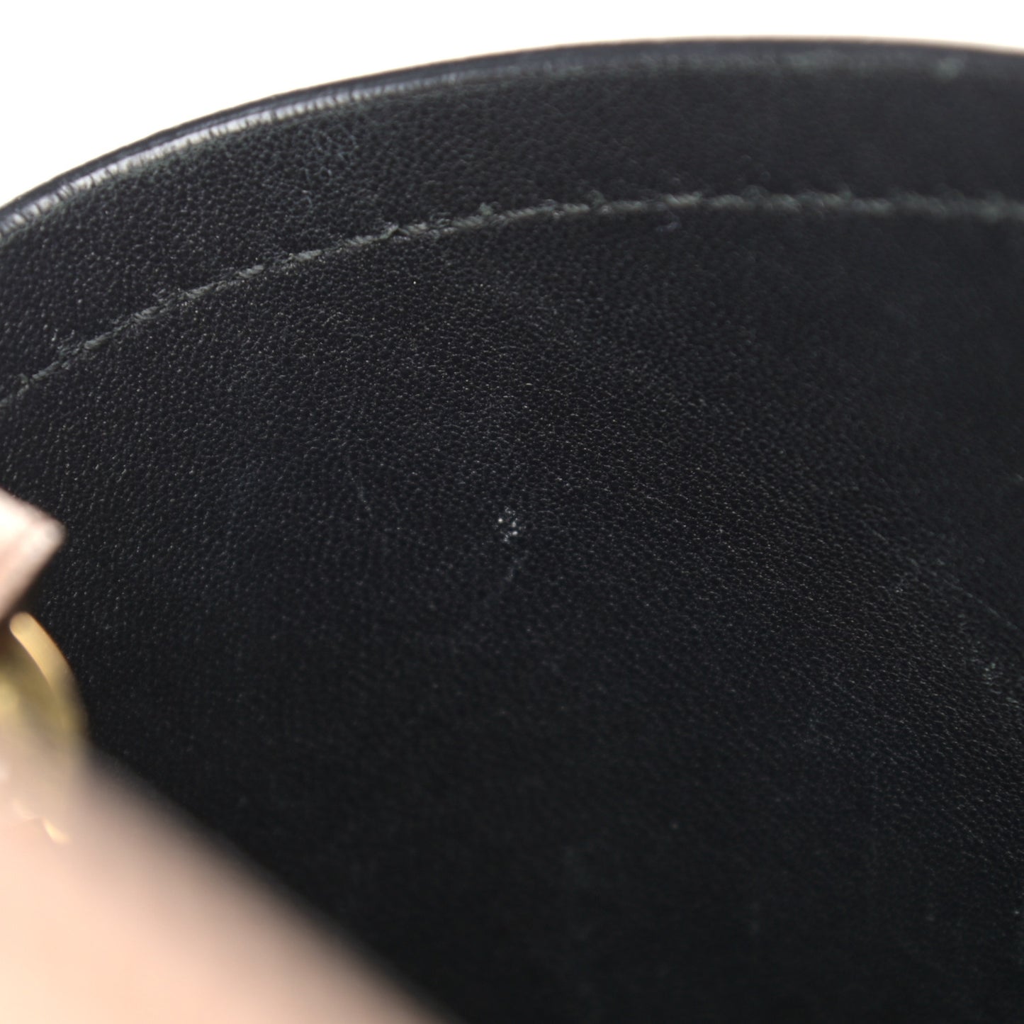 Saffiano Cuir Medium Panier Bucket Bag Cipria Black
