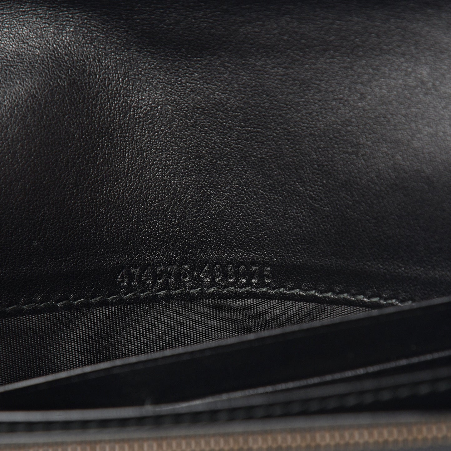Calfskin Matelasse GG Marmont Chain Wallet Black