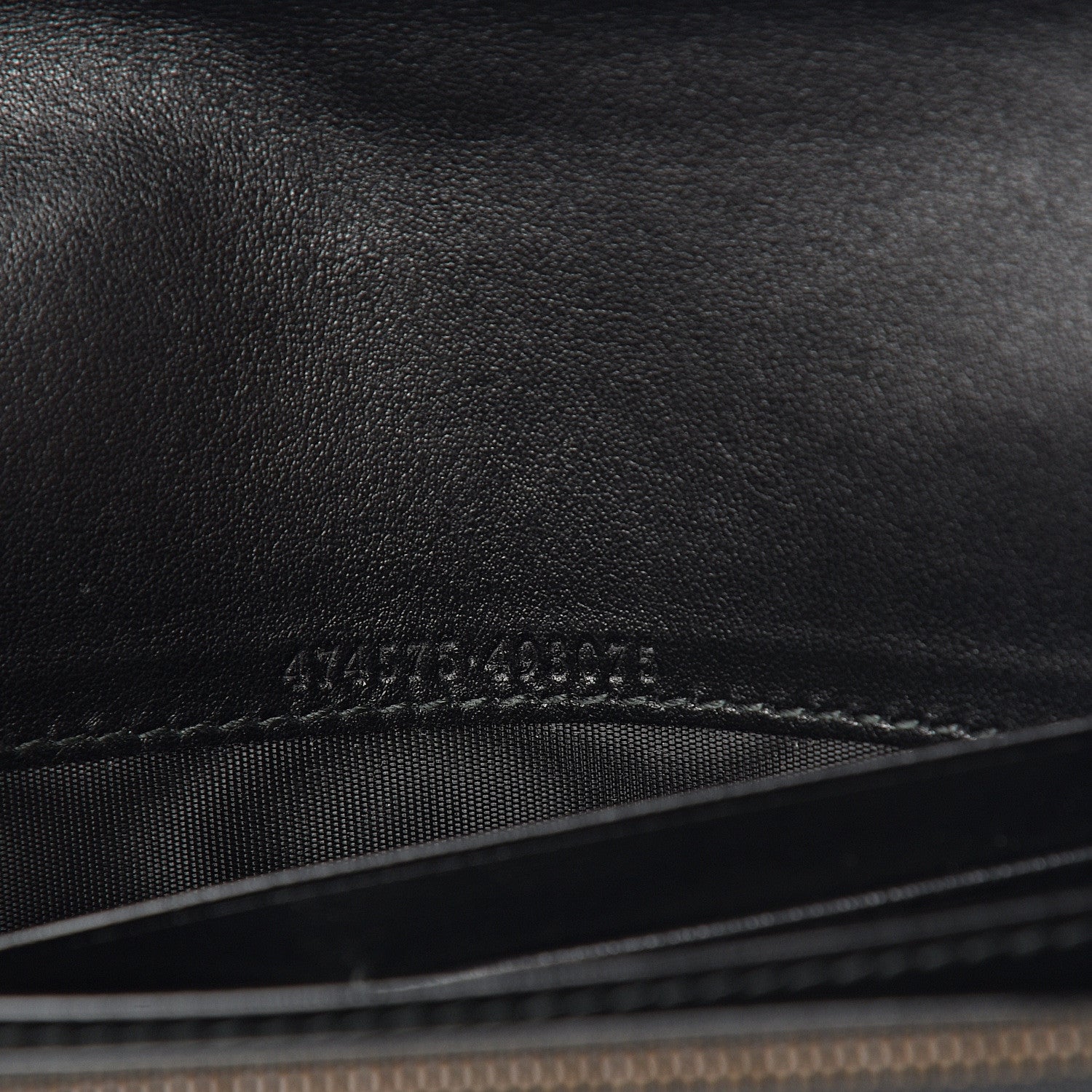 Gucci Calfskin Matelasse GG Marmont Chain Wallet Black 5 of 9