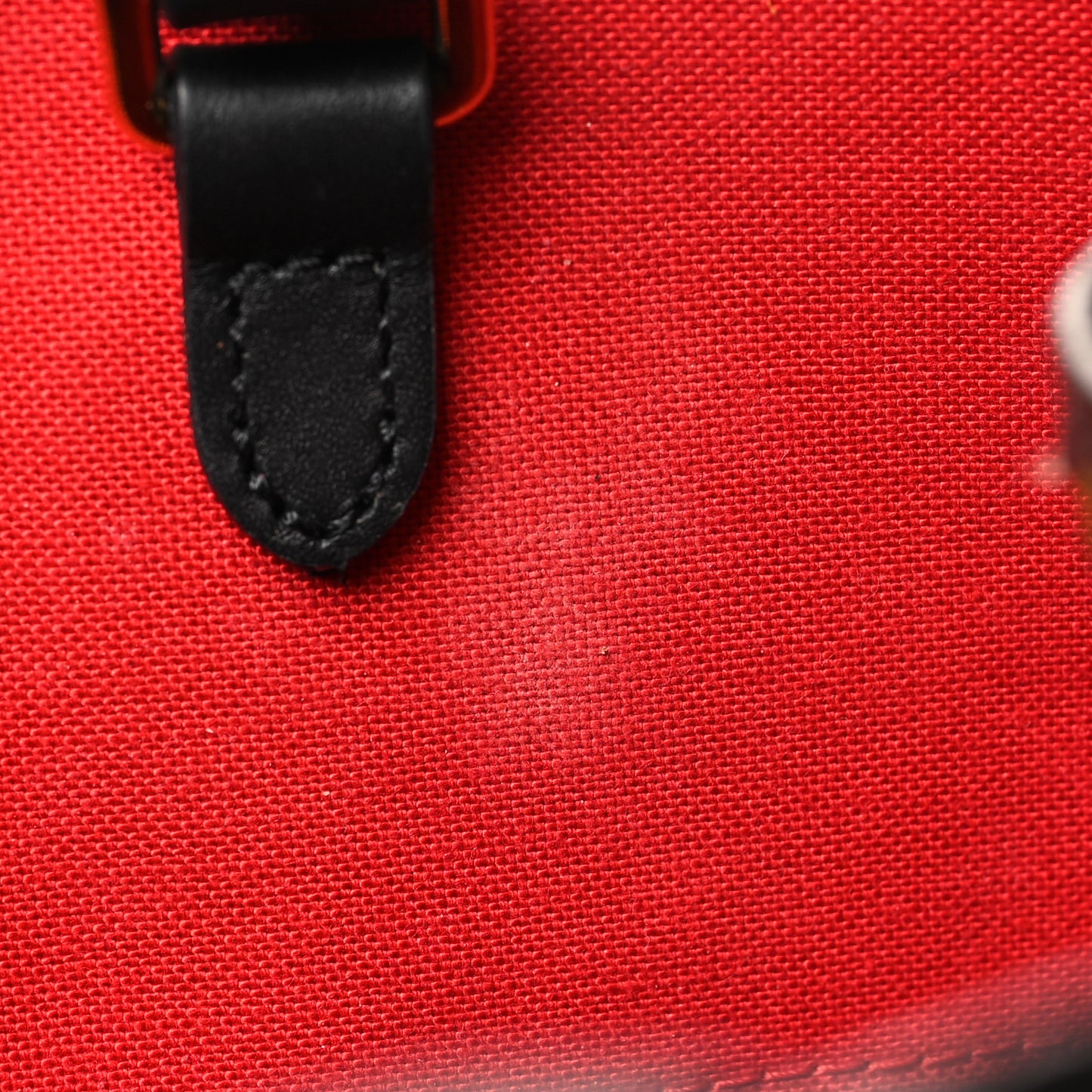 Reverse Monogram Giant Onthego MM