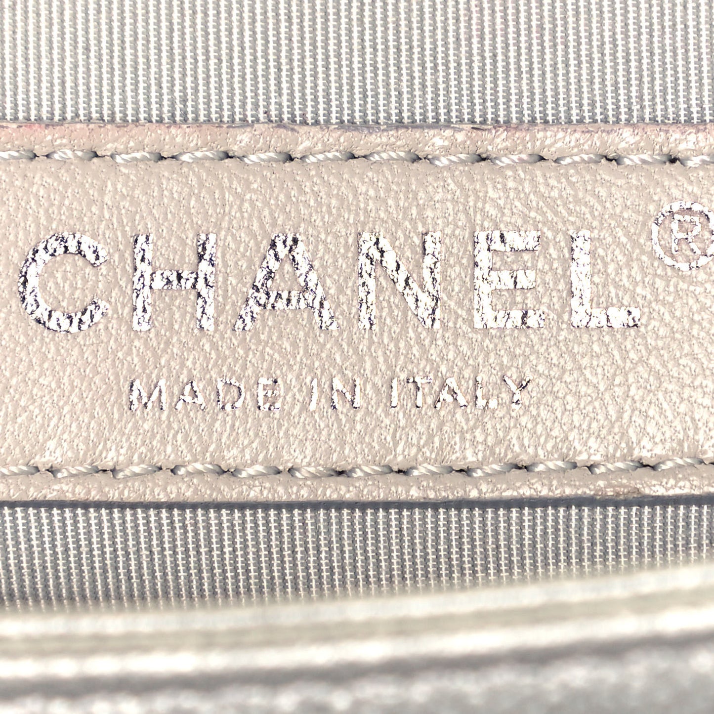 Metallic Caviar Quilted New Medium Boy Flap Silver