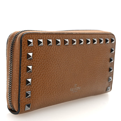 Valentino Garavani Grained Calfskin Rockstud Zip Around Wallet Bright Cognac 3 of 7