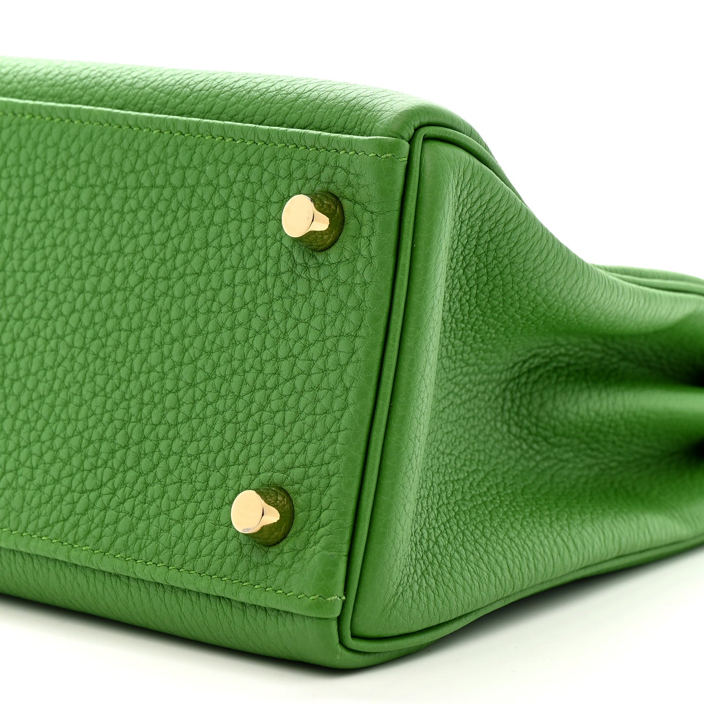 Togo Kelly Retourne 25 Vert Yucca