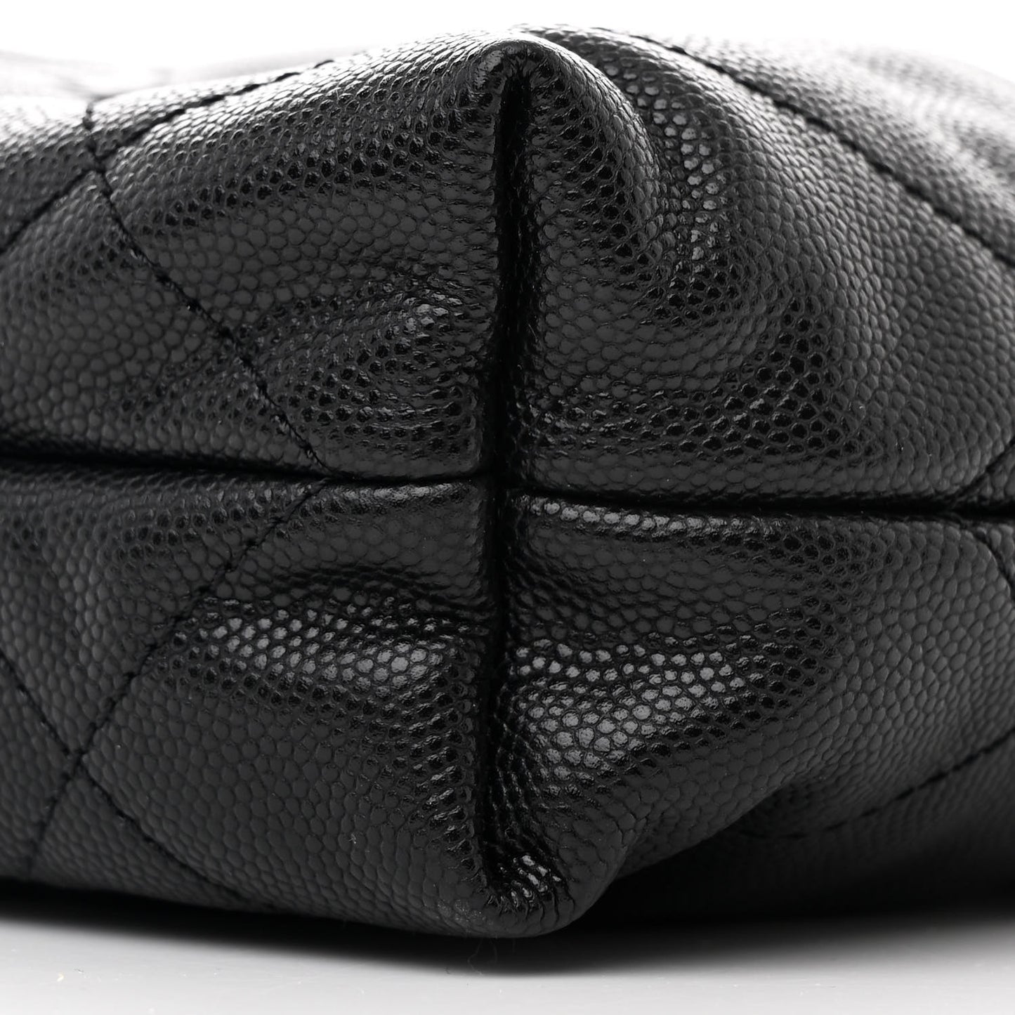 Shiny Caviar Quilted Monochrome Mini Chanel 22 Black