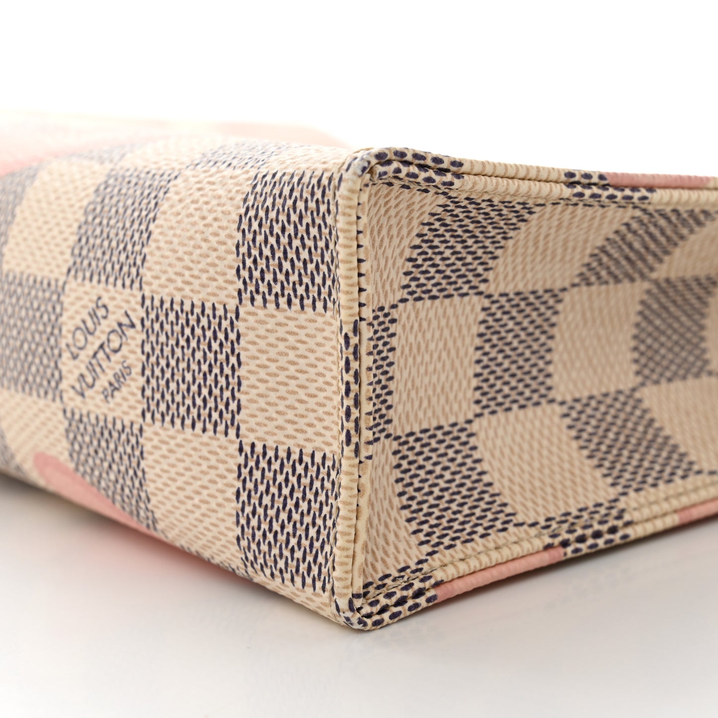 Damier Azur Tahitienne Toiletry Pouch 26