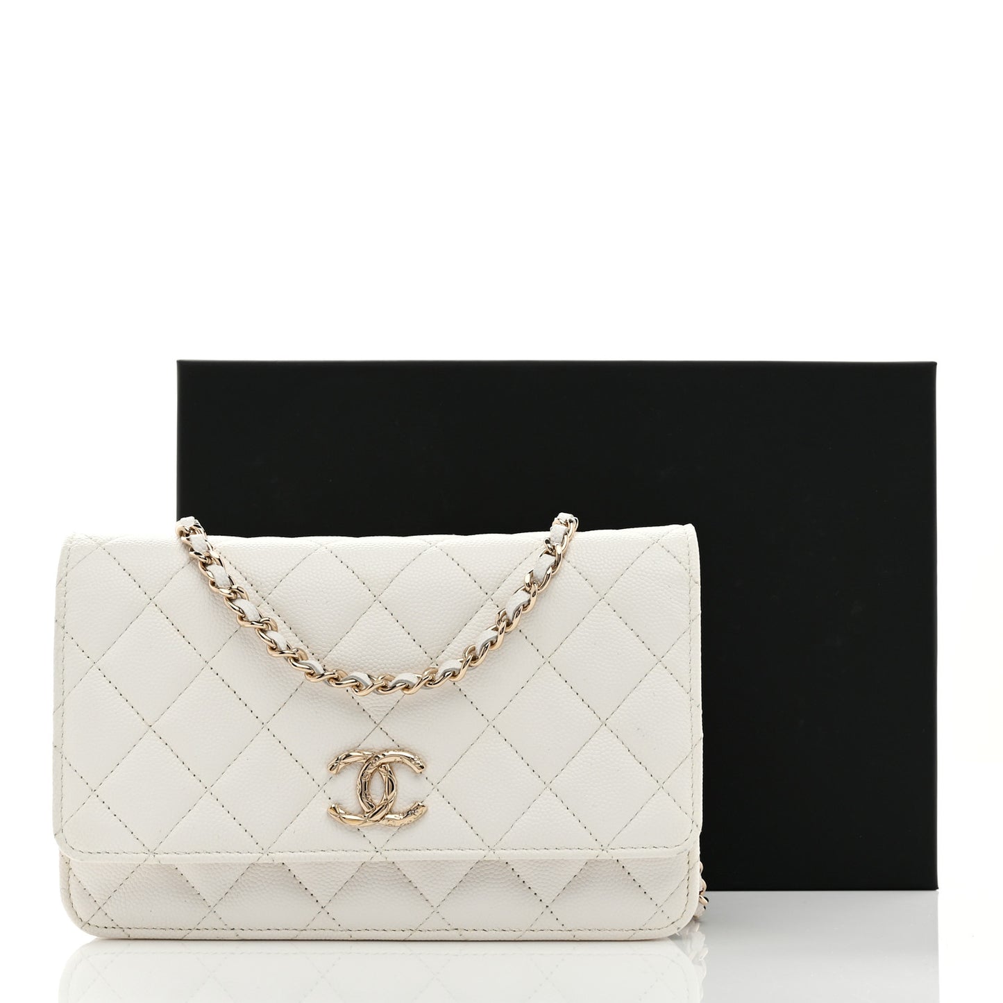 Caviar Quilted Wallet on Chain WOC White