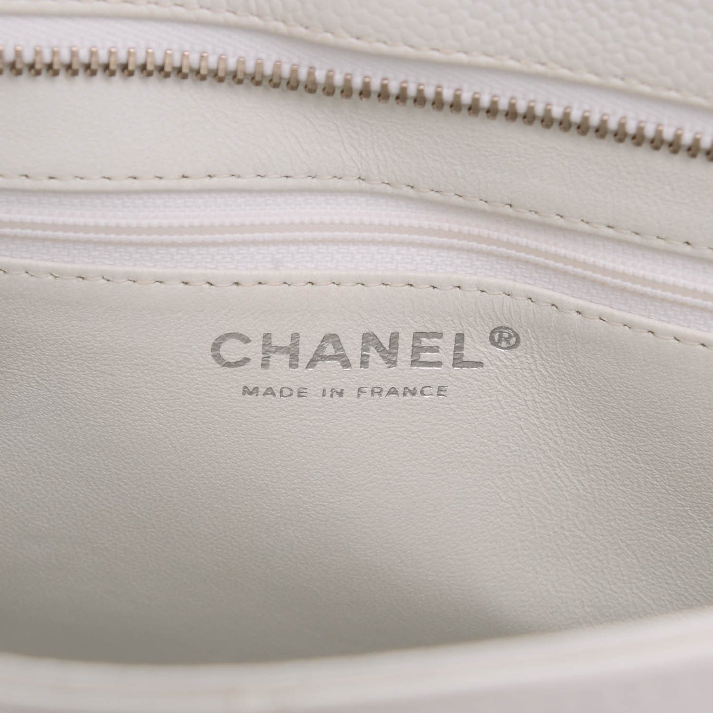 Caviar Quilted Medallion Tote White