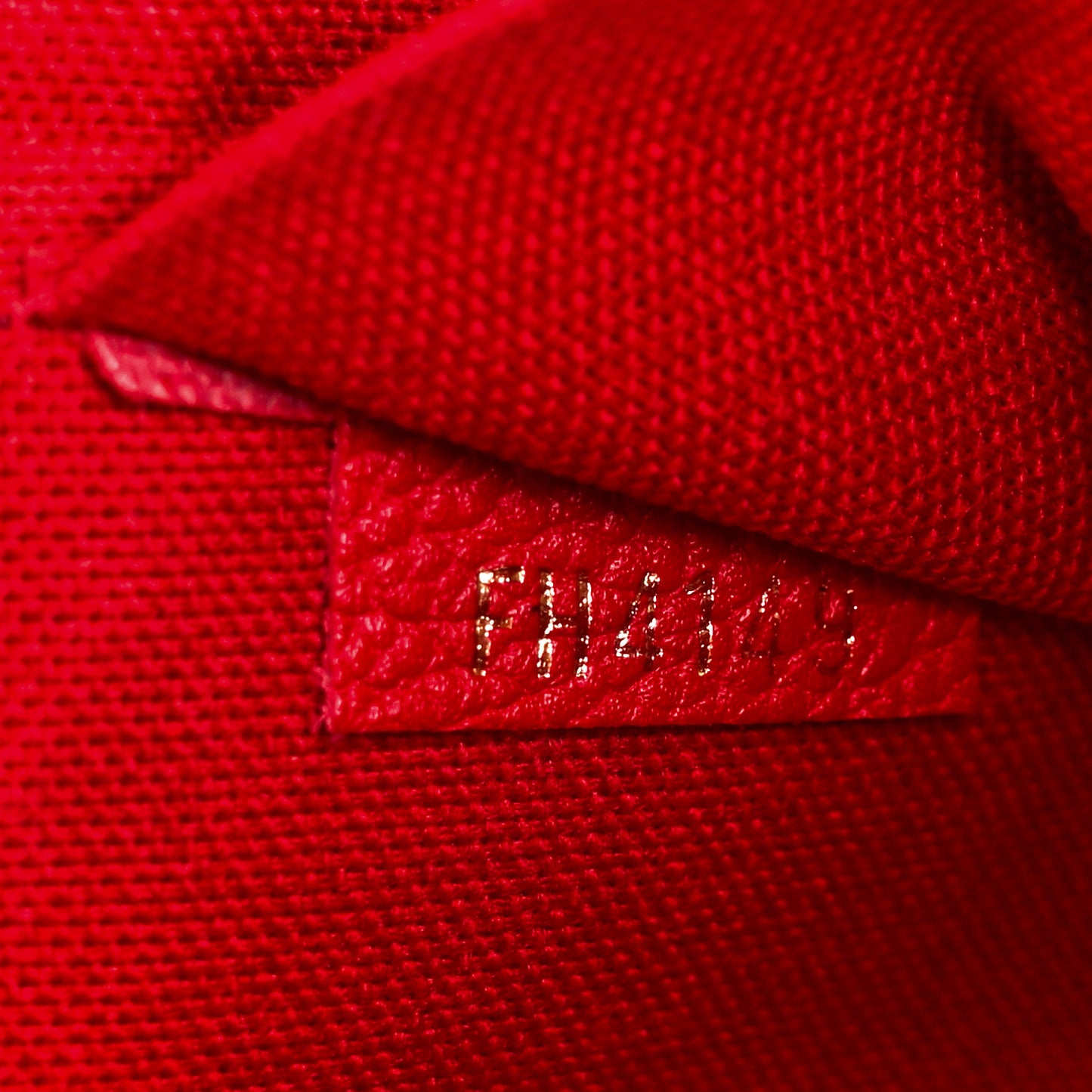 Empreinte Pochette Felicie Chain Wallet Scarlet