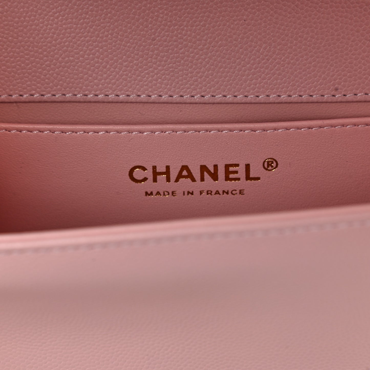 Caviar Chevron Quilted Medium Boy Flap Light Pink