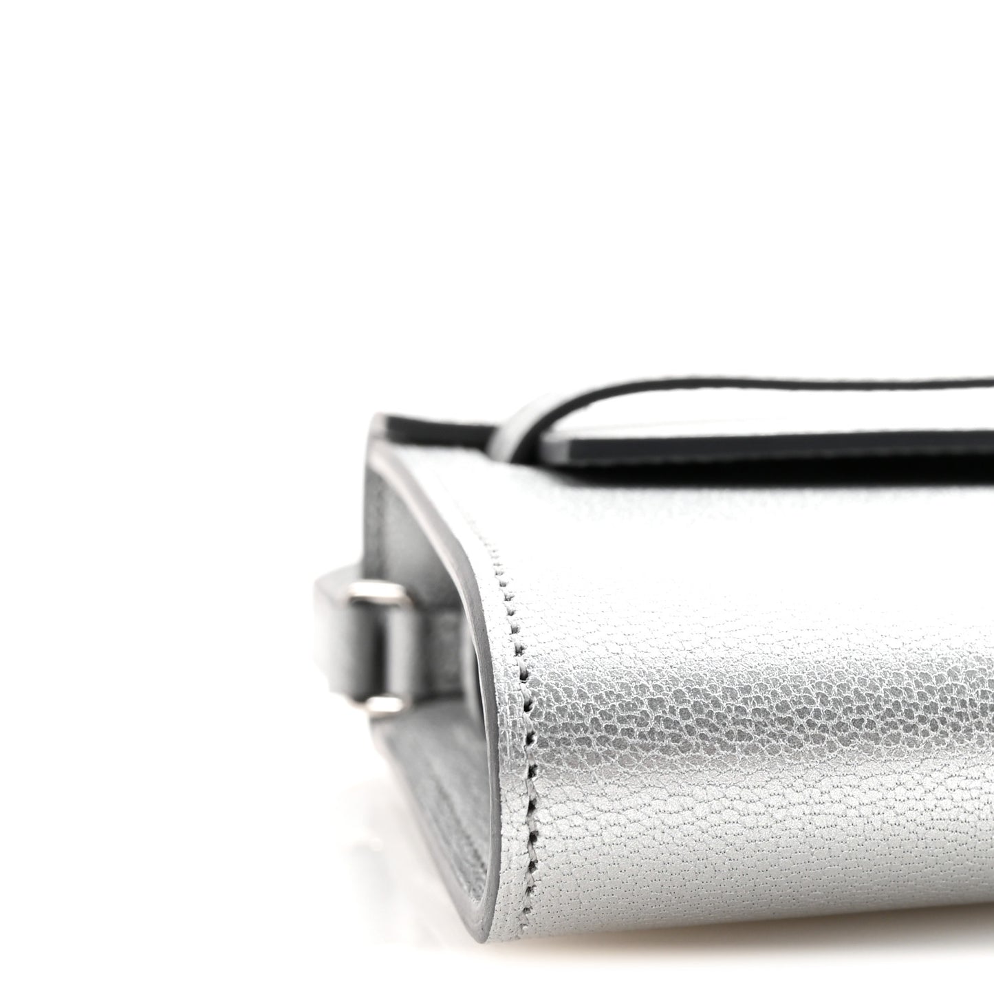 Metallic Chevre Chamkilight Kelly Wallet To Go Argent