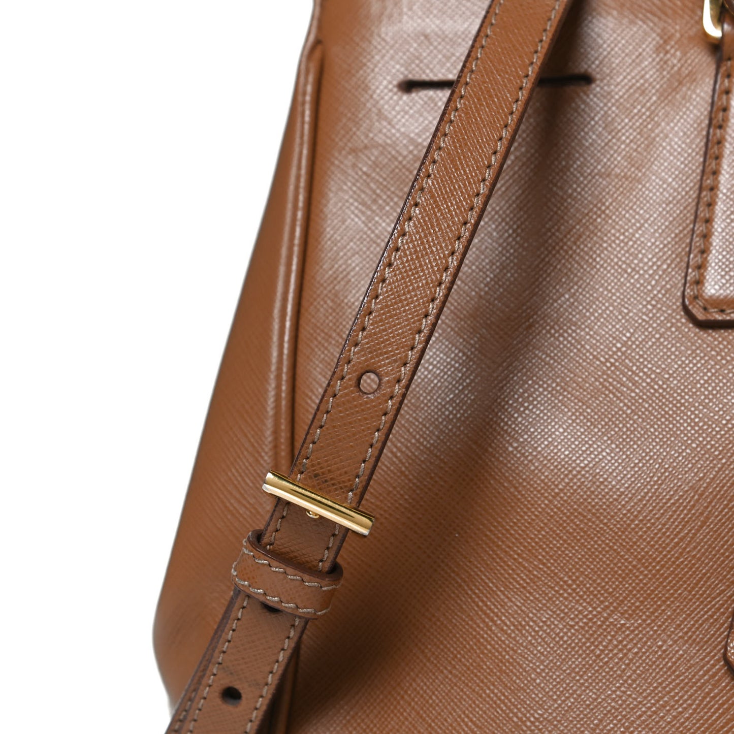 Saffiano Medium Galleria Double Zip Tote Caramel