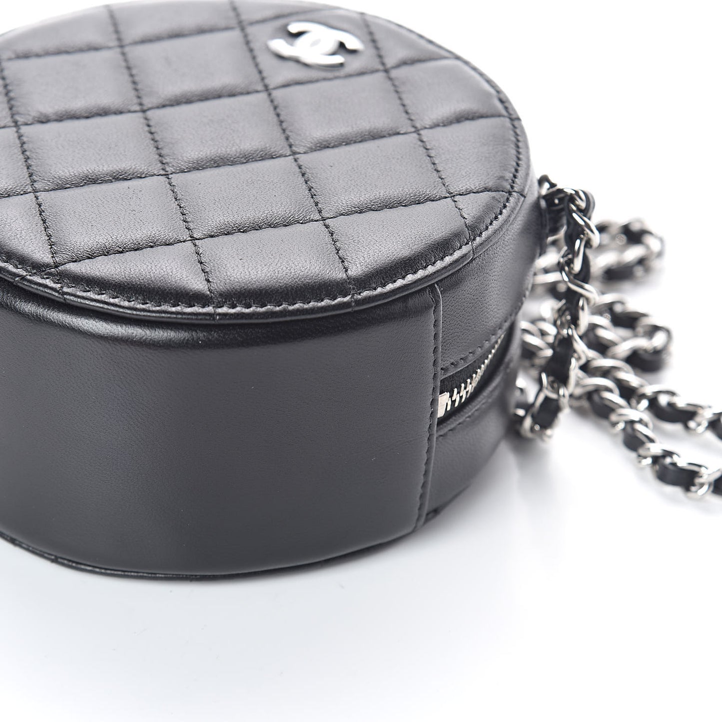 Lambskin Quilted Round Clutch With Chain Black