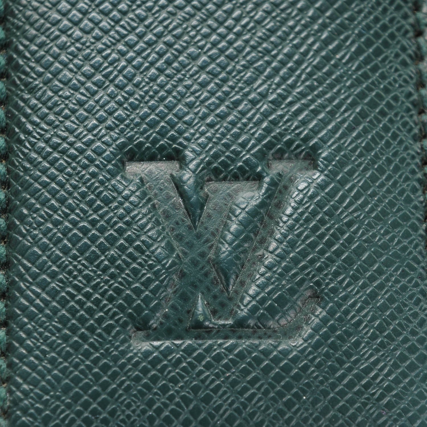 Louis Vuitton Taiga Accessoires De Bureau 2 Piece Desk Set Epicea 8 of 8