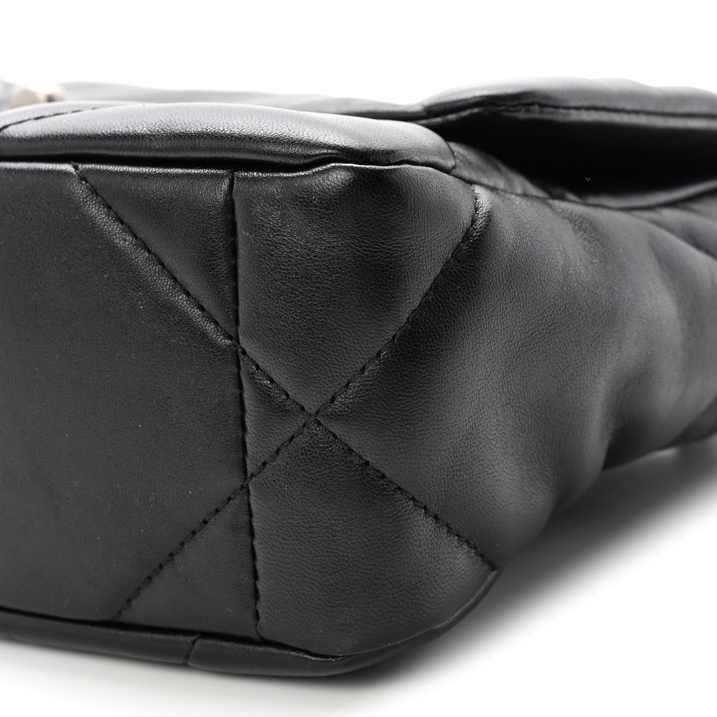 Lambskin Quilted Medium Chanel 19 Flap Black