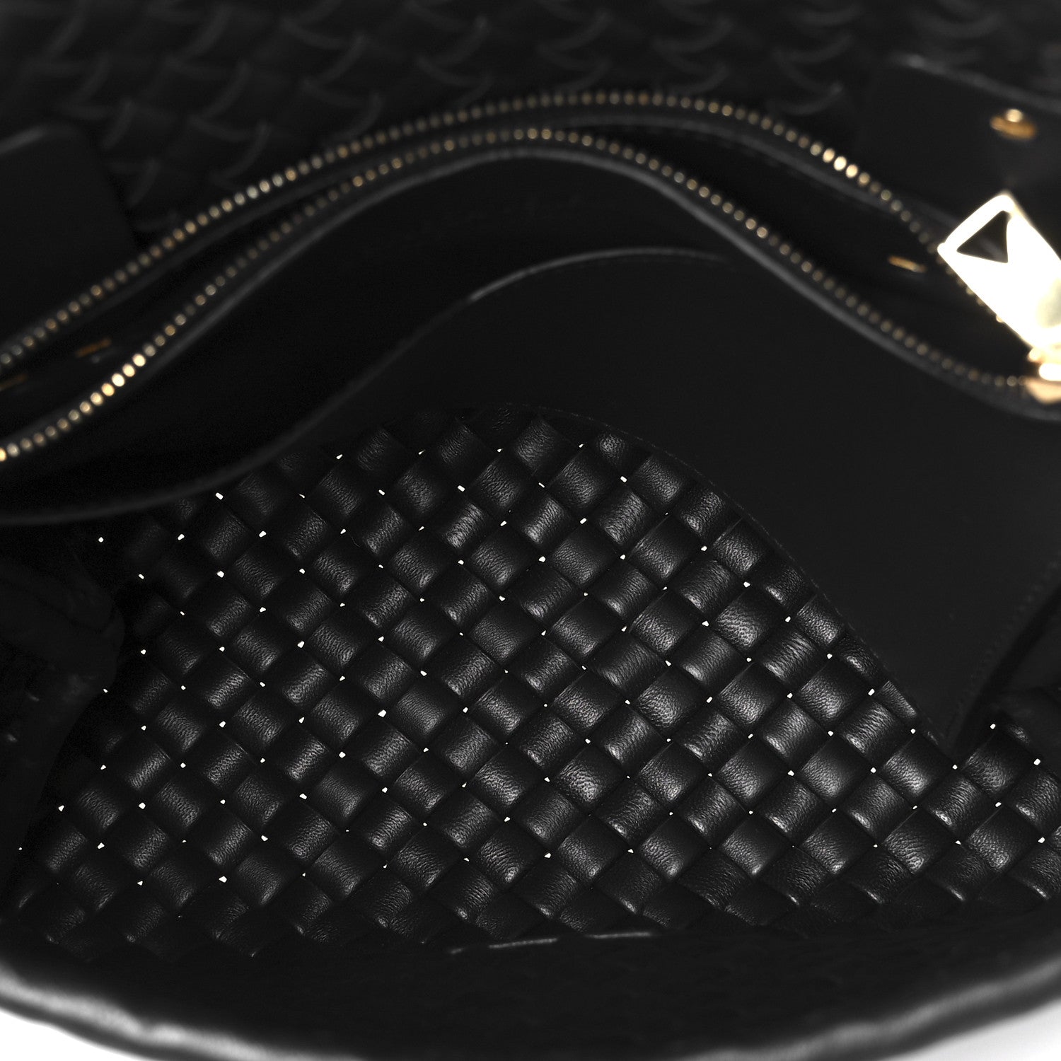 Bottega Veneta Nappa Intrecciato Patti Top Handle Bag Space 5 of 12