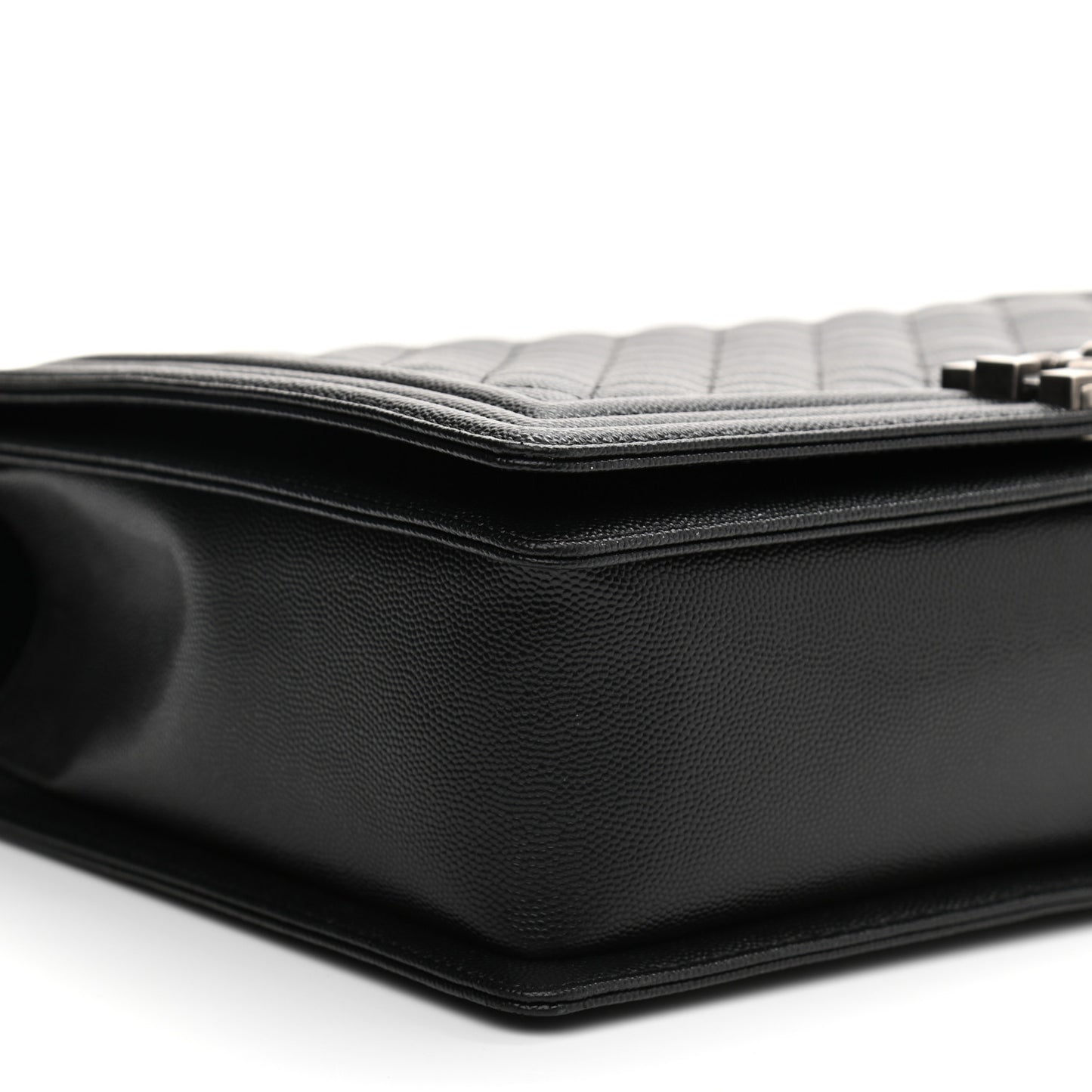 Caviar Quilted Large Boy Flap Black