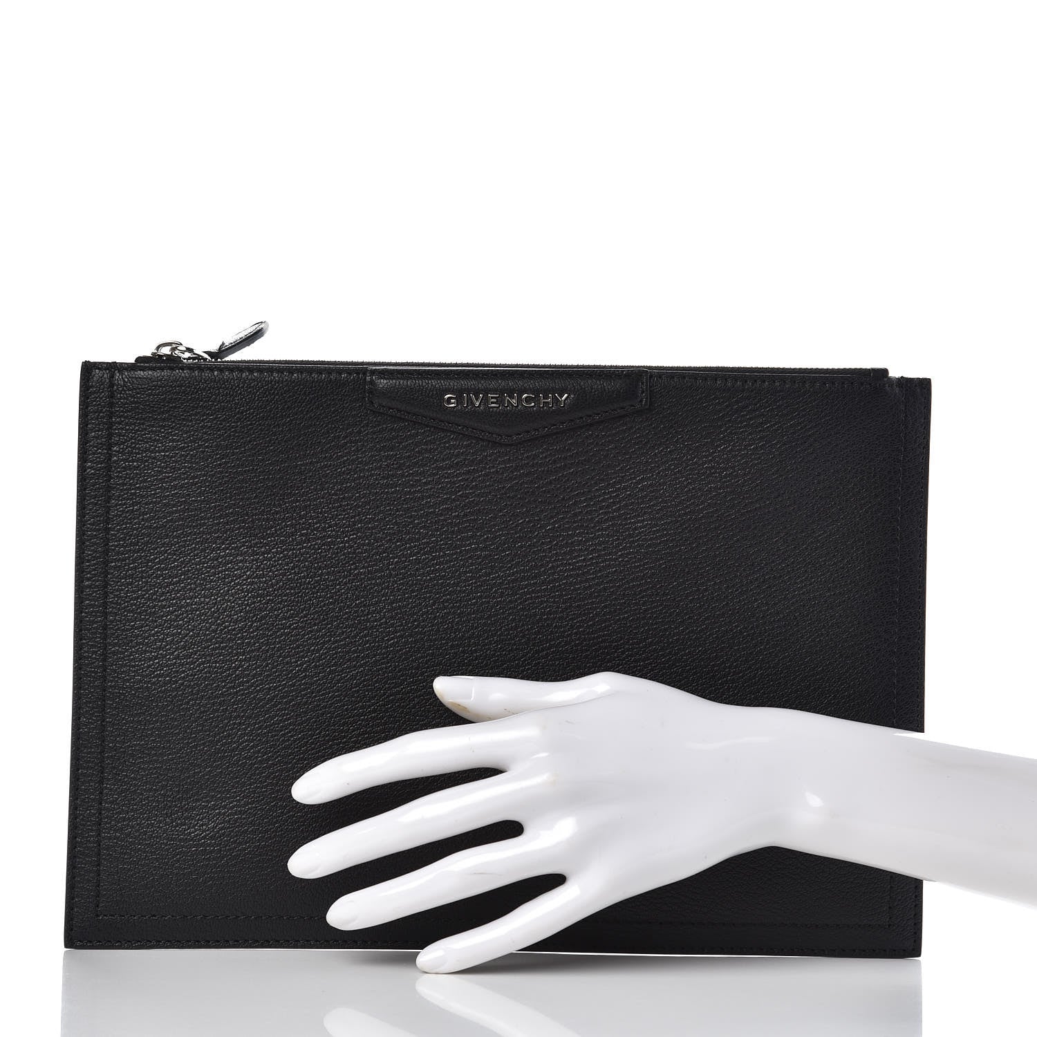 Givenchy Sugar Goatskin Large Antigona Pouch Black 2 of 8