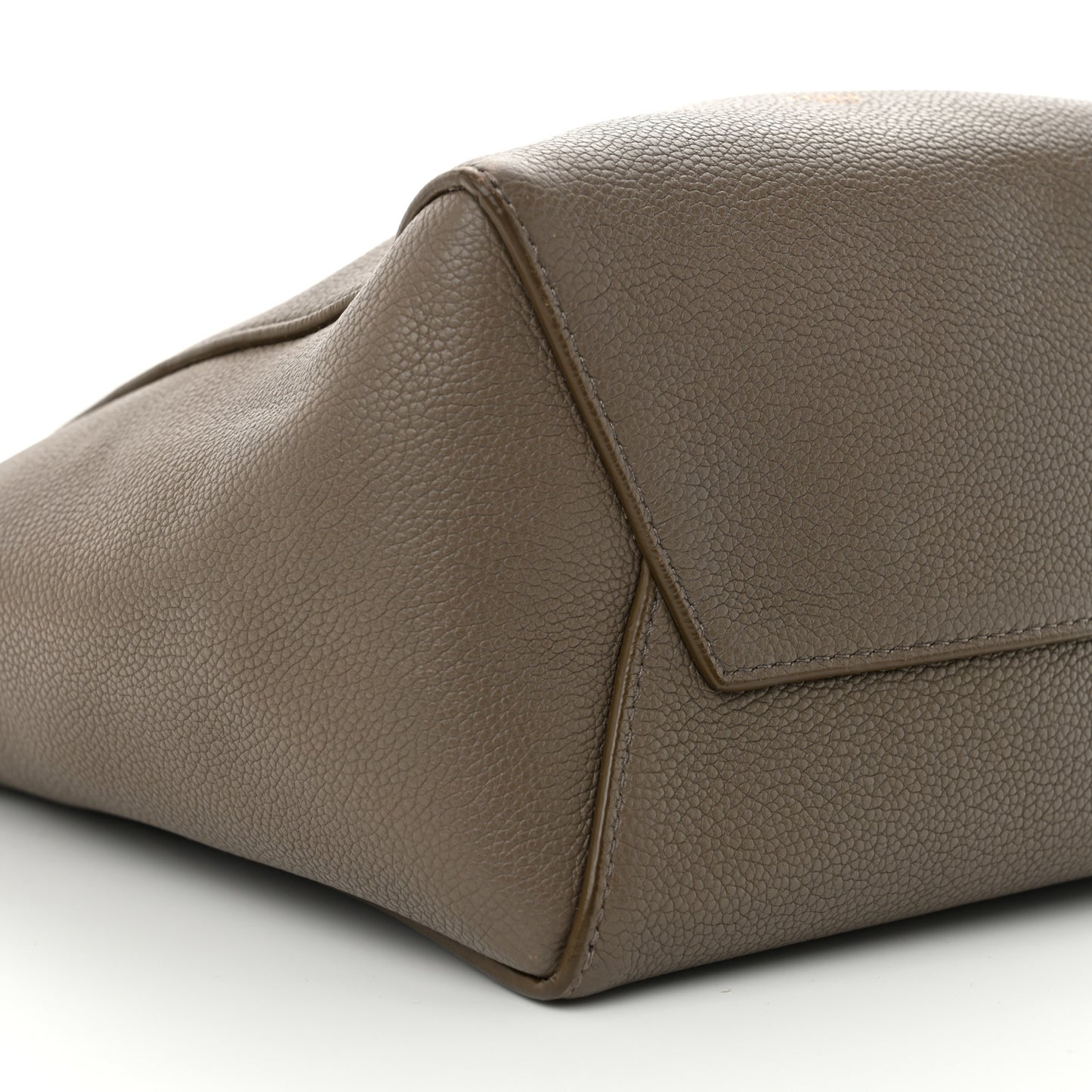 Soft Grained Calfskin Small Sangle Bucket Bag Taupe