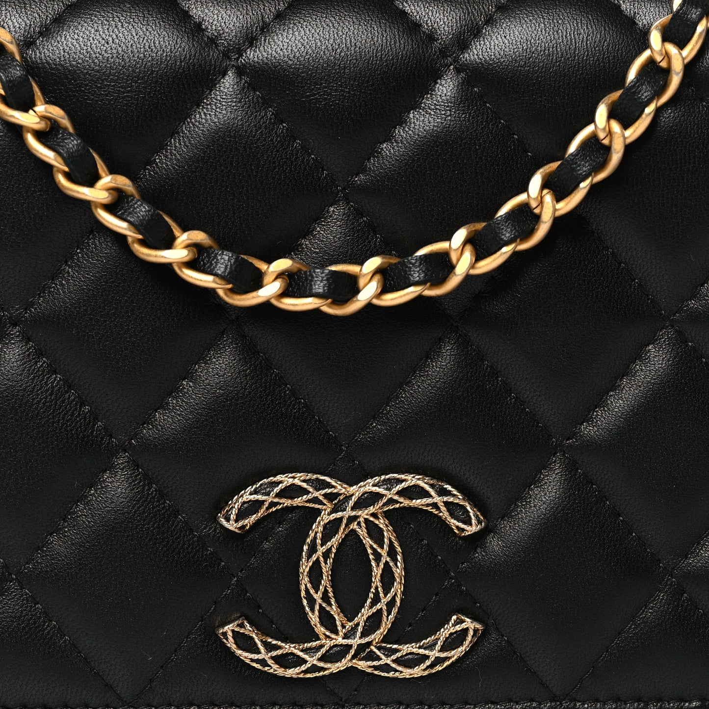 Lambskin Quilted CC Clutch On Chain Black