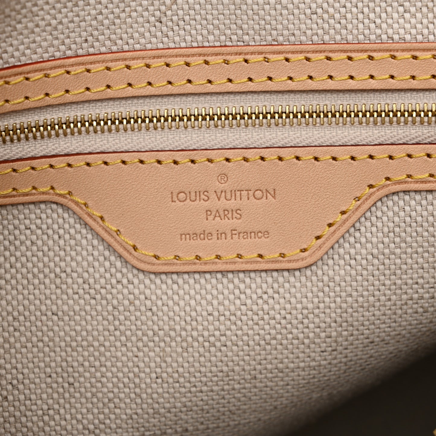 Monogram Hotel Labels Speedy Bandouliere 30