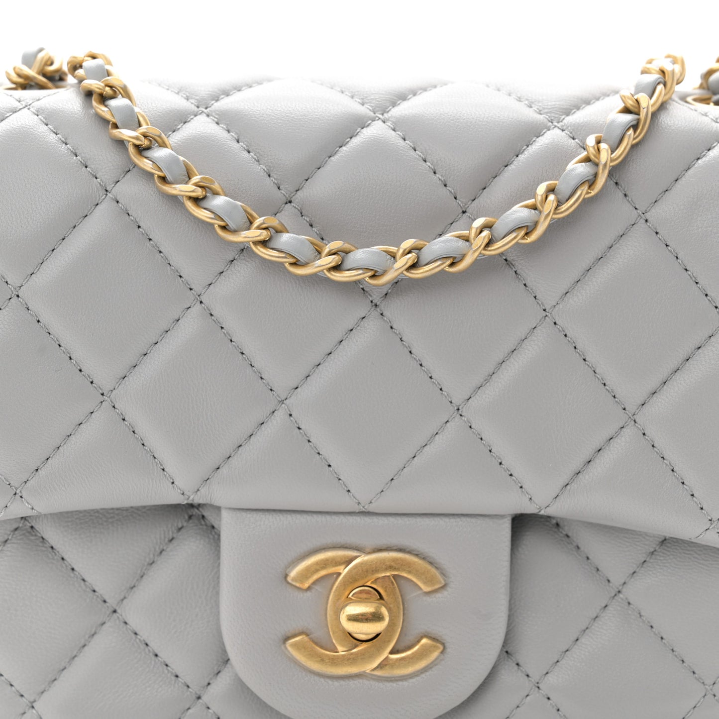 Lambskin Quilted Mini Pearl Crush Flap Light Grey