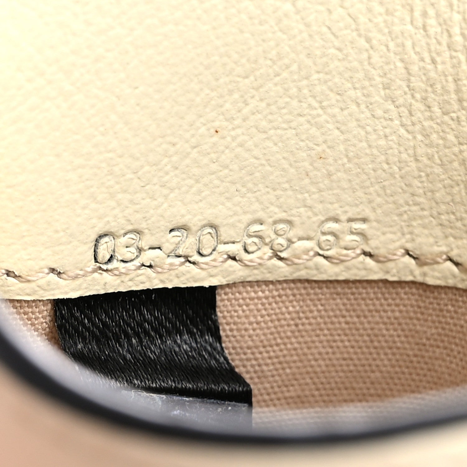 Chloe Smooth Calfskin Walden Card Holder Pastel Grey 7 of 12