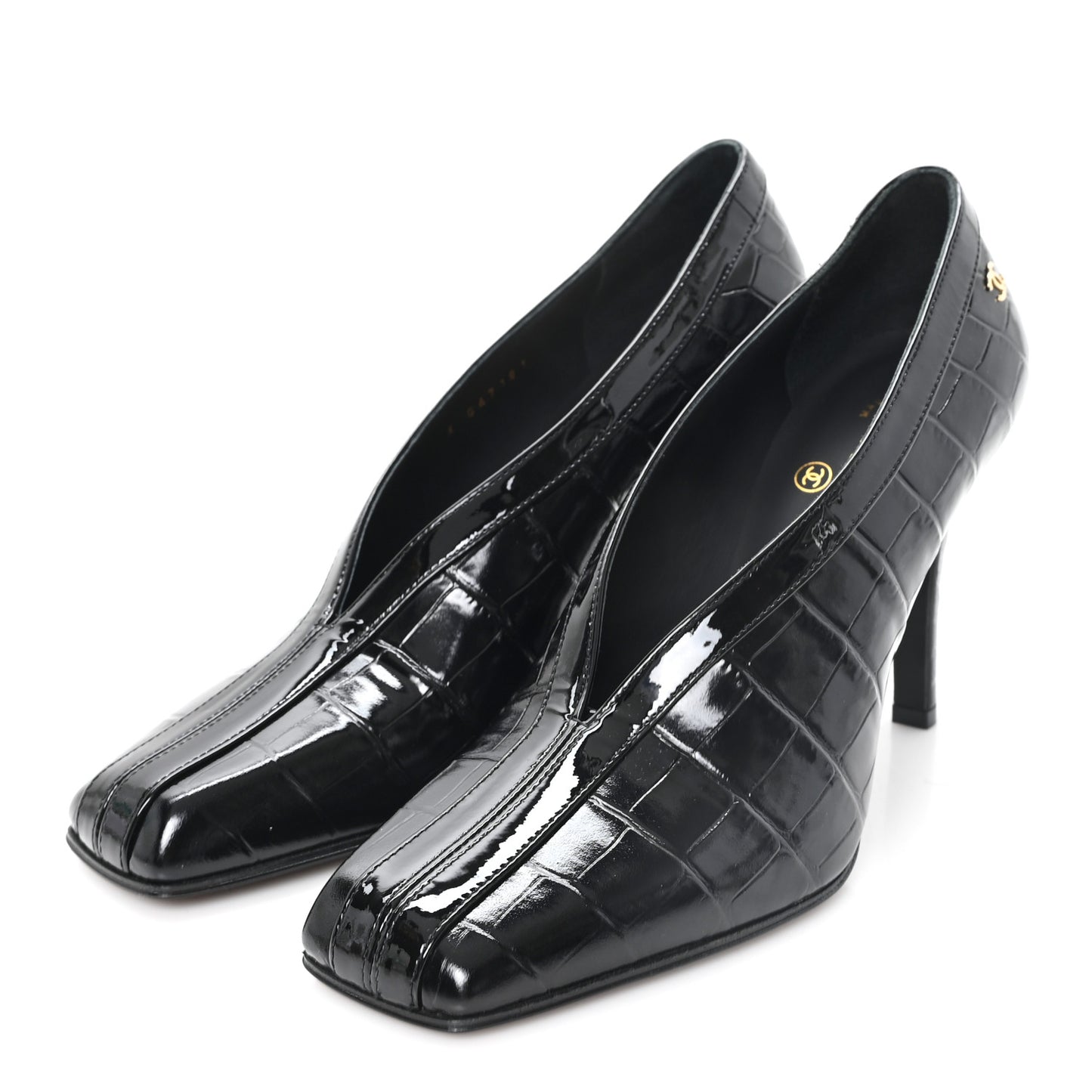 Crocodile Embossed Patent Calfskin Pumps 38 Black