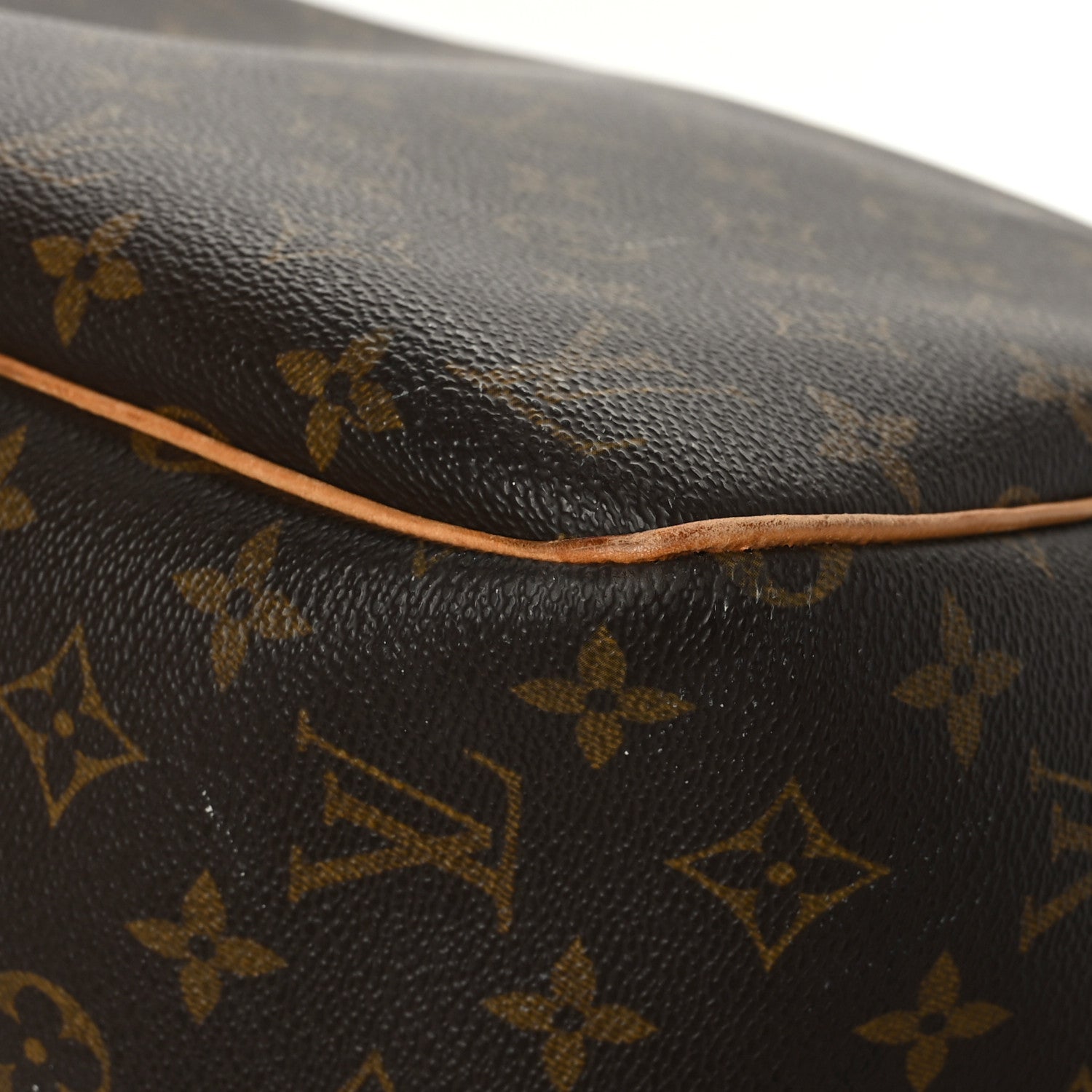 Louis Vuitton Monogram Evasion Sports Bag 9 of 11