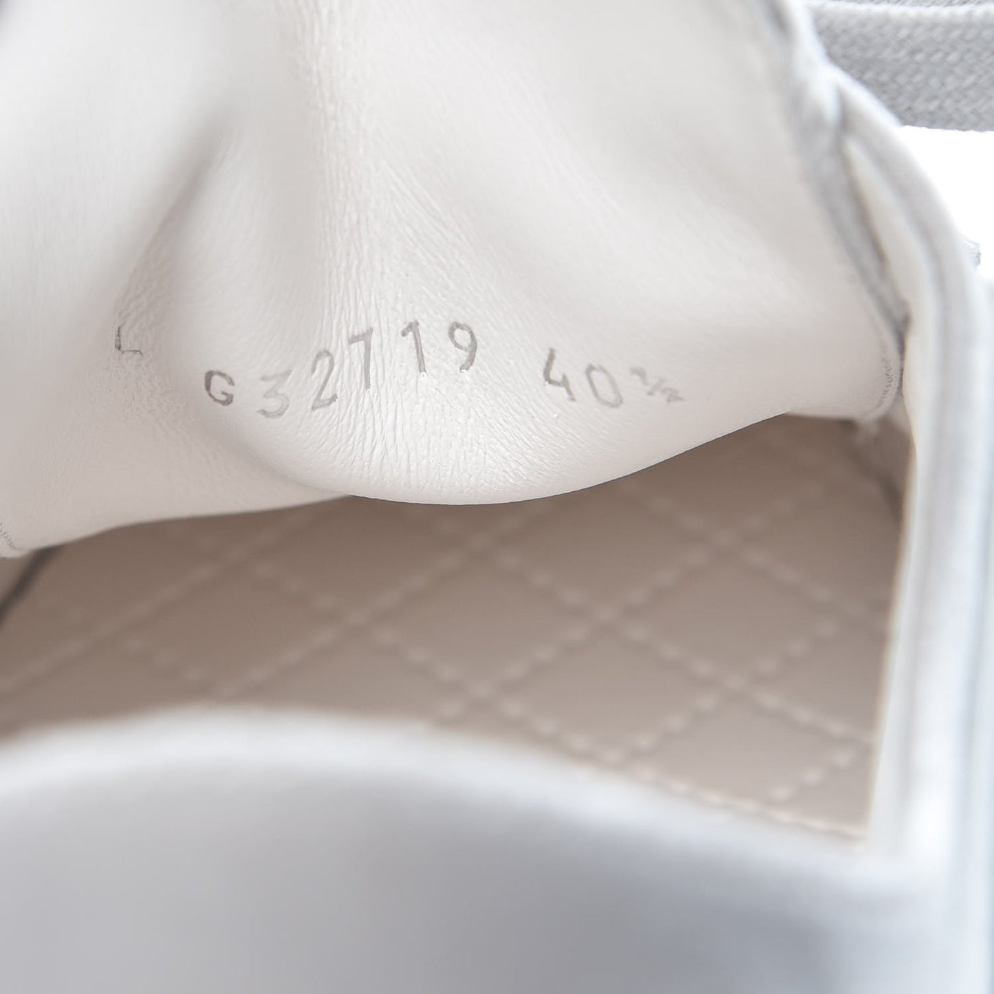Calfskin Velvet Womens CC Sneakers 40.5 White Silver