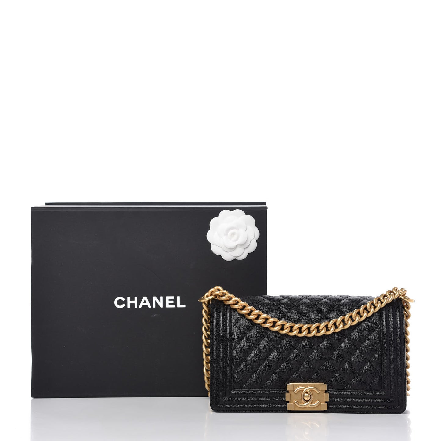 Caviar Quilted Medium Boy Flap Black