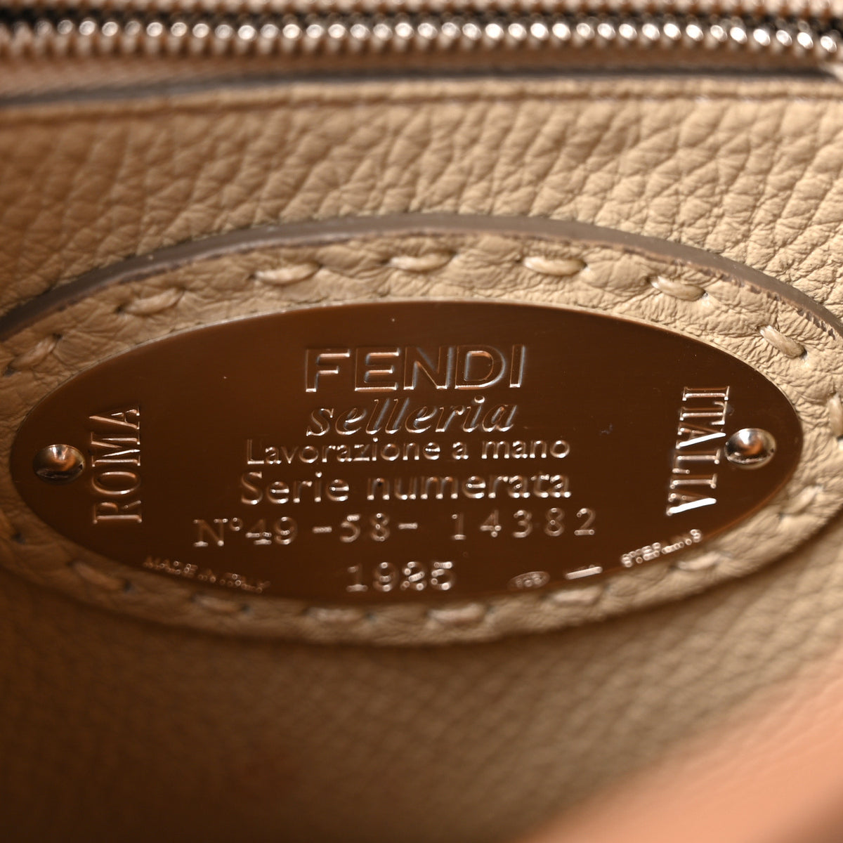 Cuoio Romano Selleria Bi-Color Mini Peekaboo Iconic Satchel Mou Milk