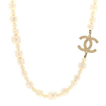 Chanel Graduated Pearl CC Short Necklace Gold 1 of 4