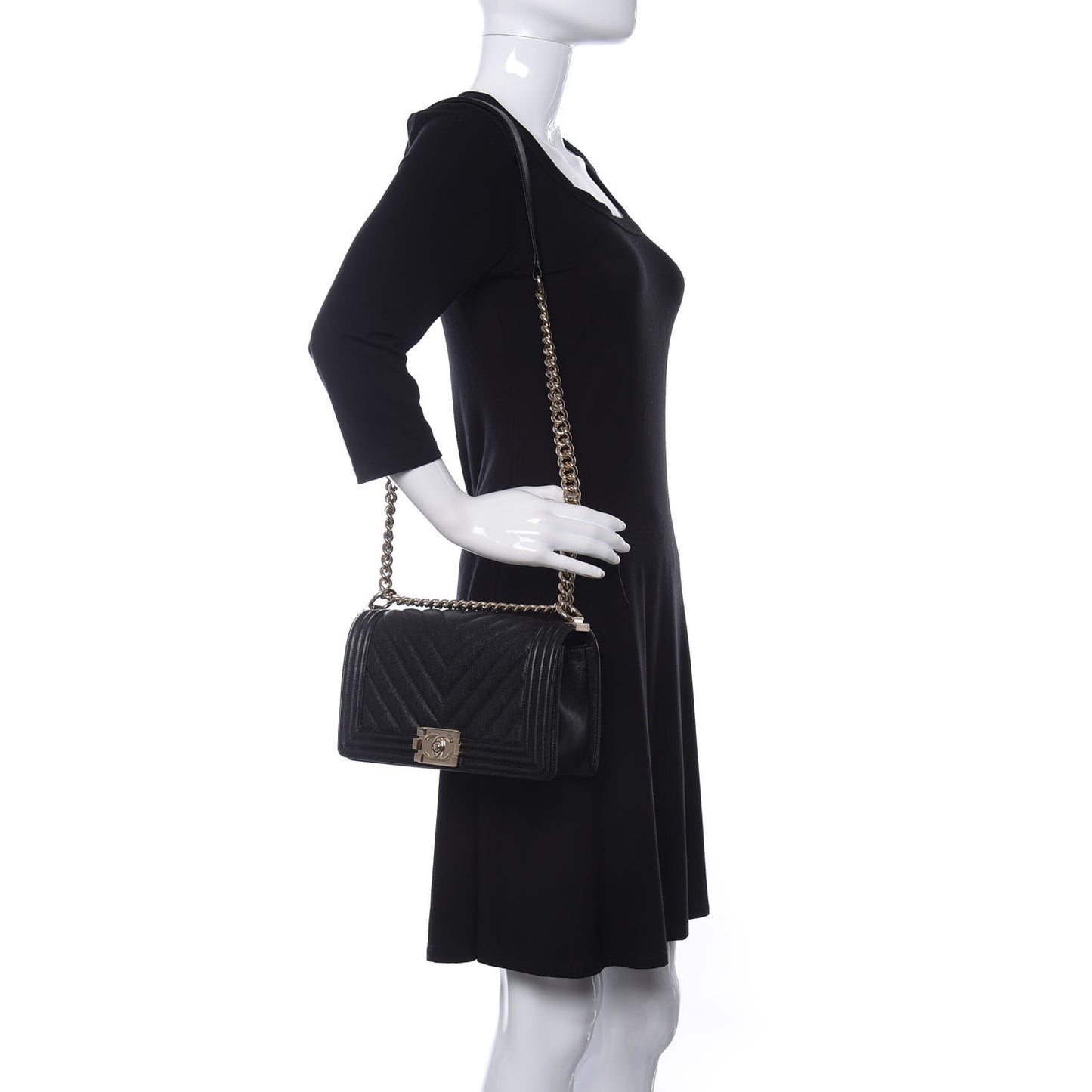 Caviar Chevron Quilted Medium Boy Flap Black