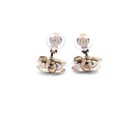 Chanel Enamel Pearl CC Clip On Earrings Light Gold Black 5 of 6