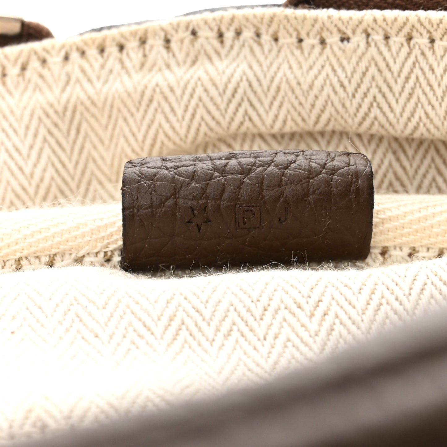 Taurillon Clemence Victoria II 35 Chocolate