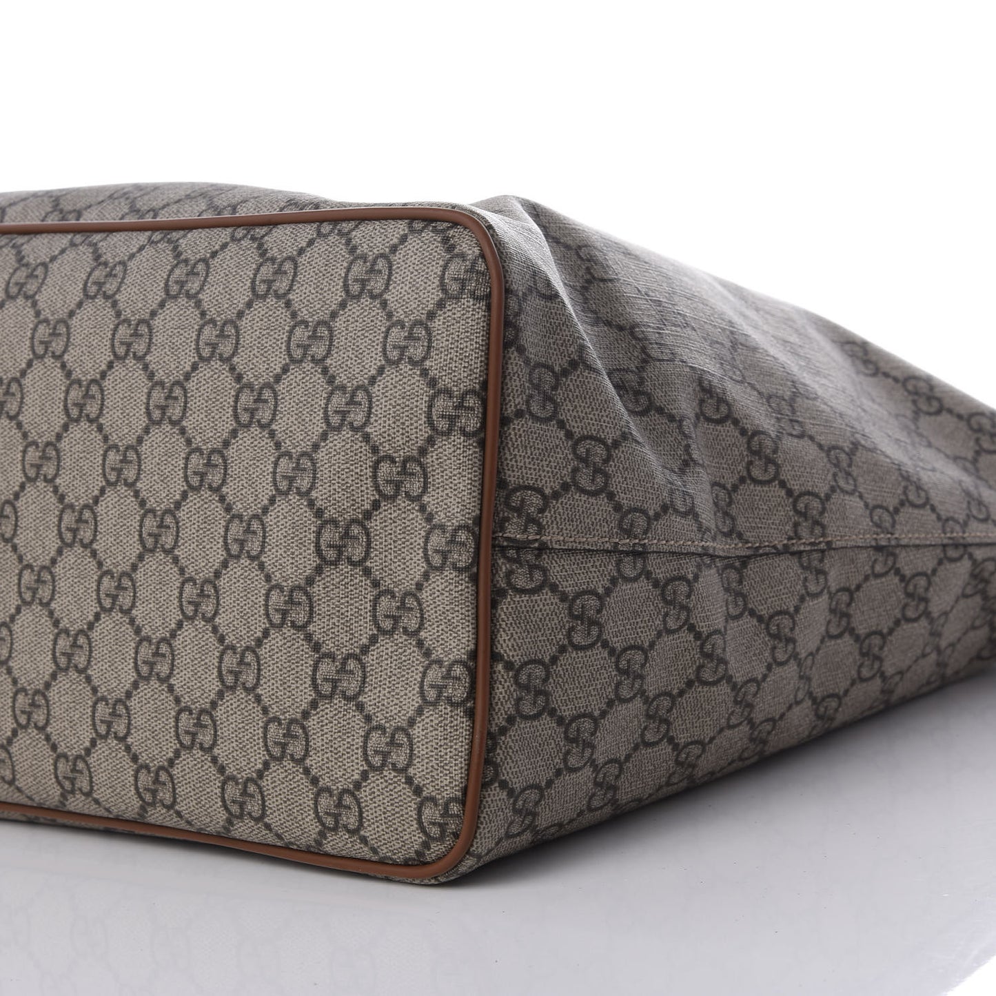 Soft GG Supreme Monogram Medium Crossbody Tote Beige Cuir