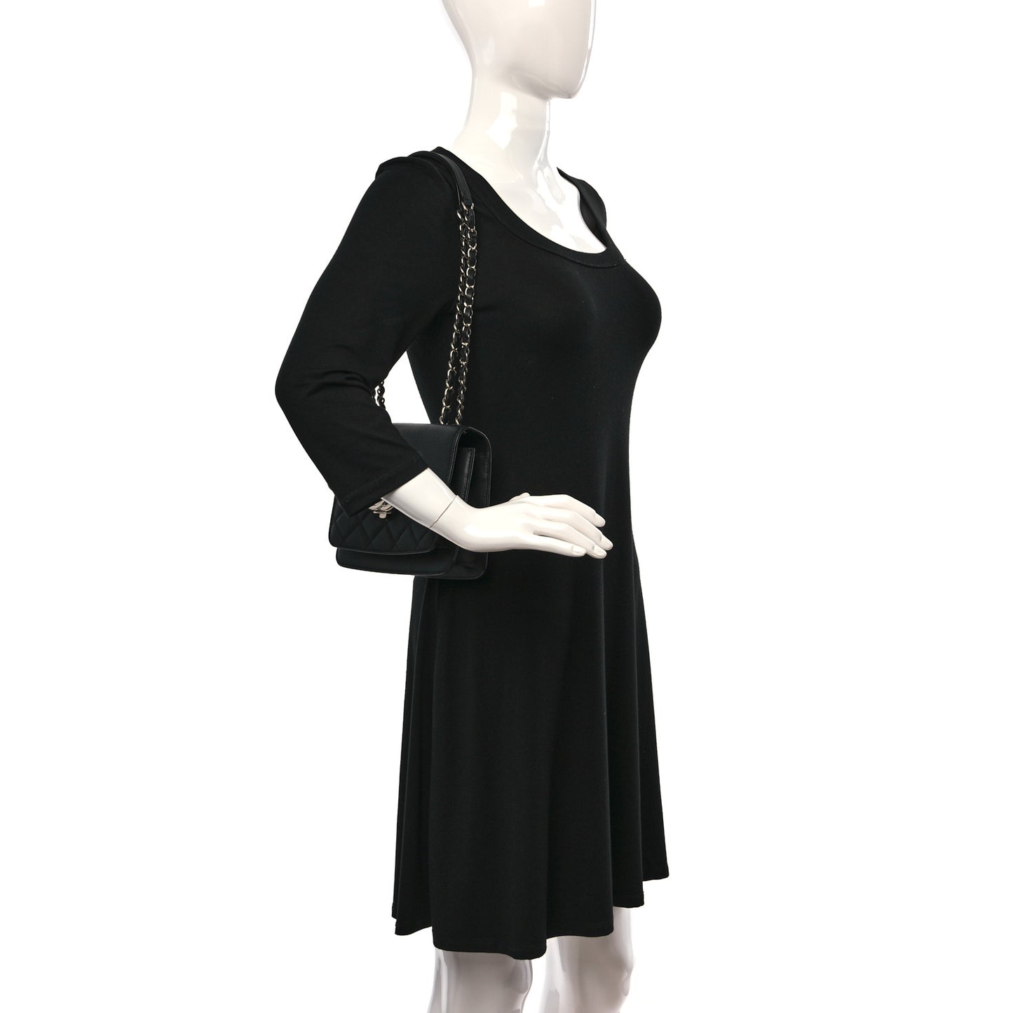 Caviar Quilted CC Box Flap Black