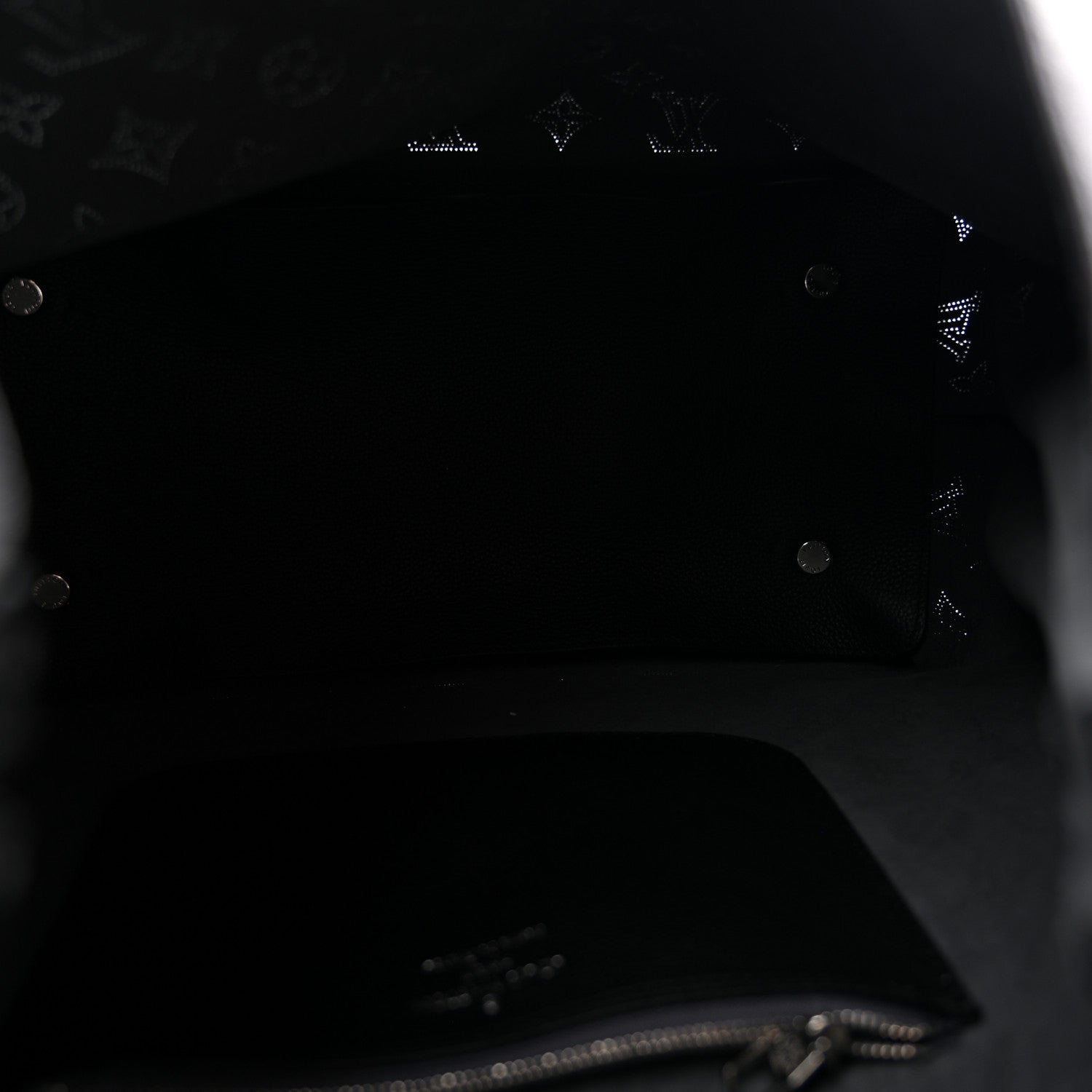 Louis Vuitton Mahina Carmel Hobo Black 5 of 10