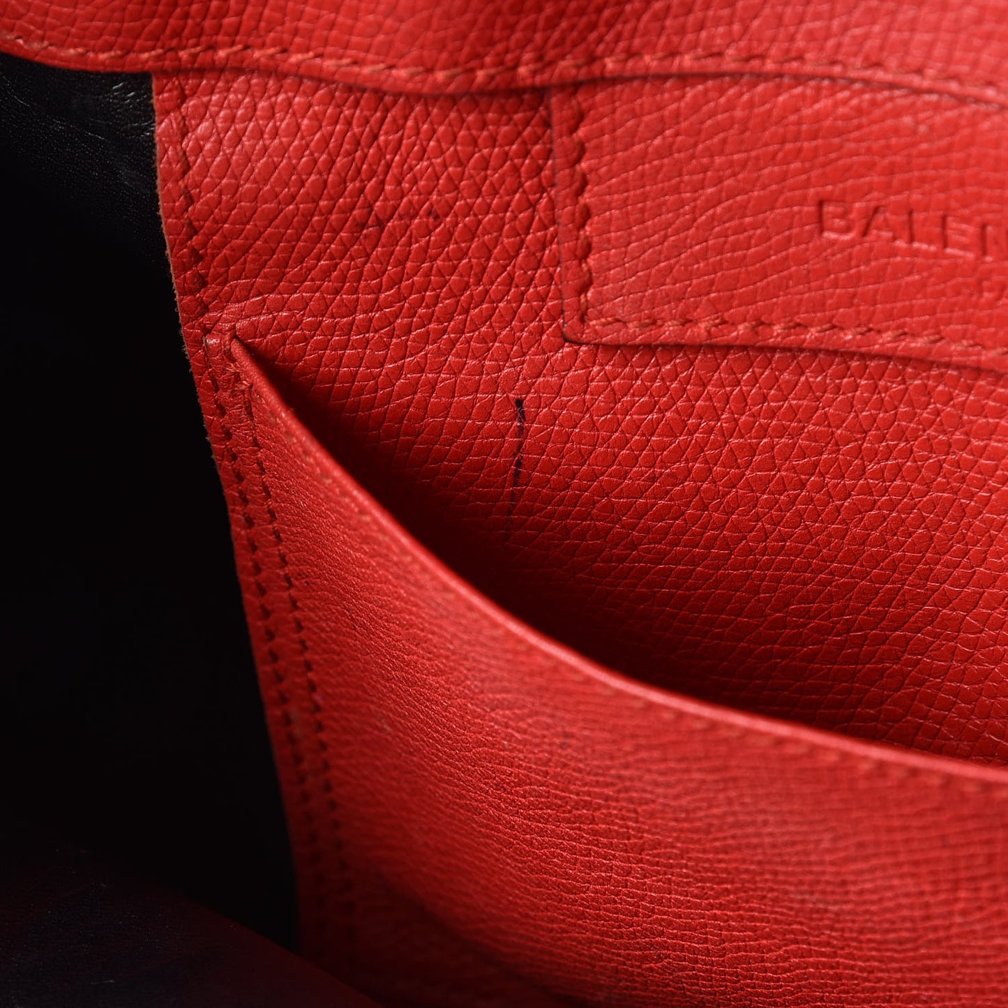 Grained Calfskin Plate Hardware Papier A6 Zip Around Tote Rouge Houx