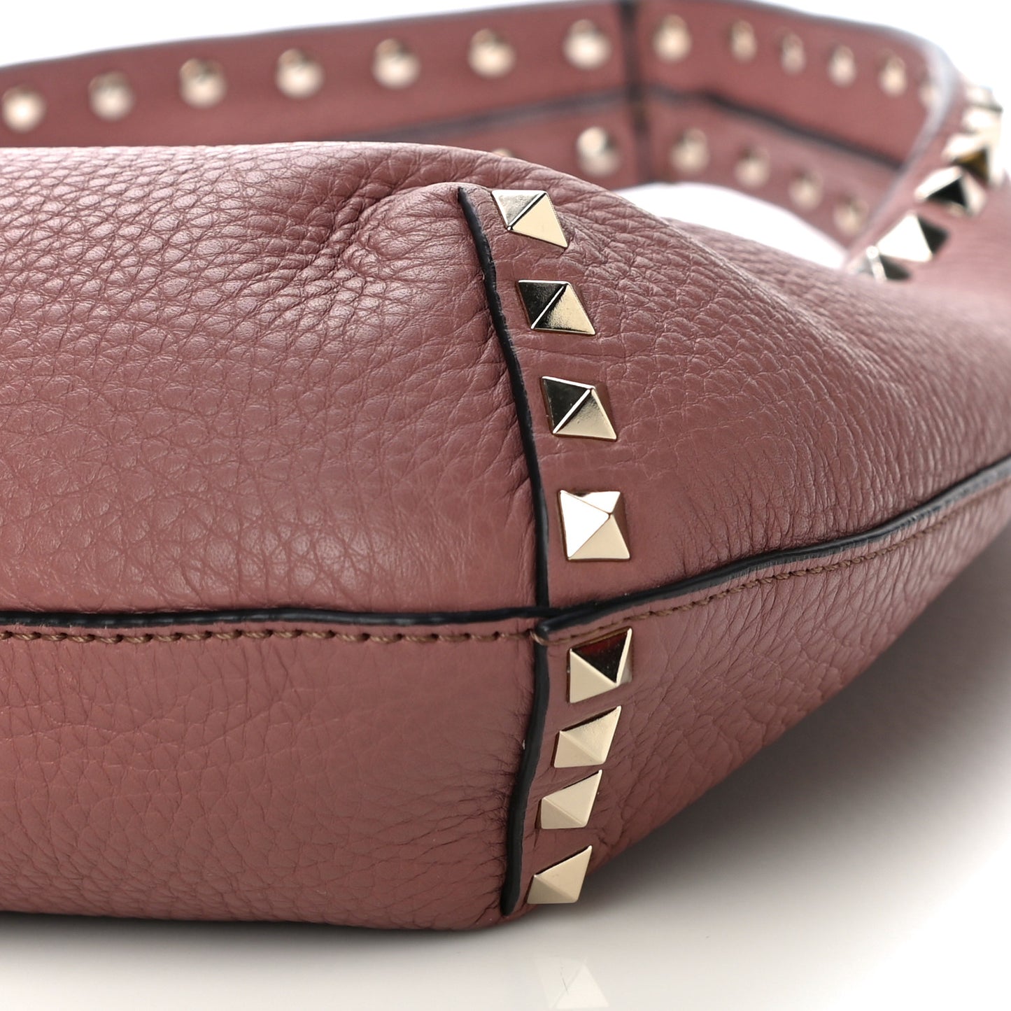 Pebbled Calfskin Small Rockstud Flip Lock Hobo Dark Nude