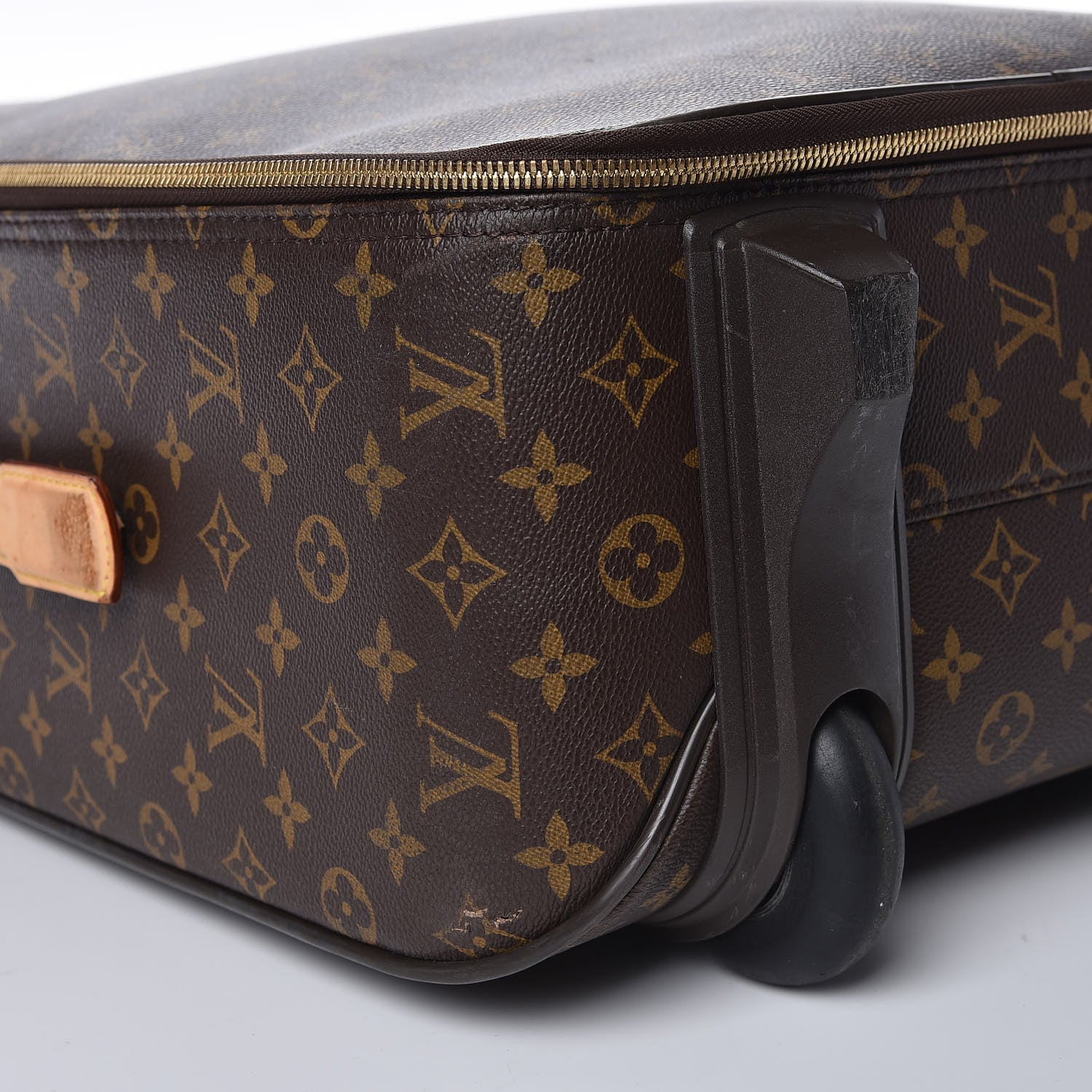 Louis Vuitton Monogram Pegase 55 17 of 23