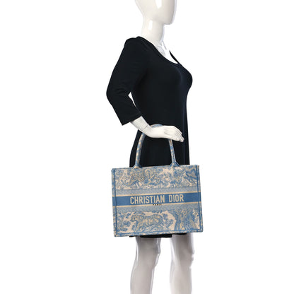 Christian Dior Canvas Embroidered Medium Dioriviera Toile De Jouy Book Tote Light Blue 2 of 10