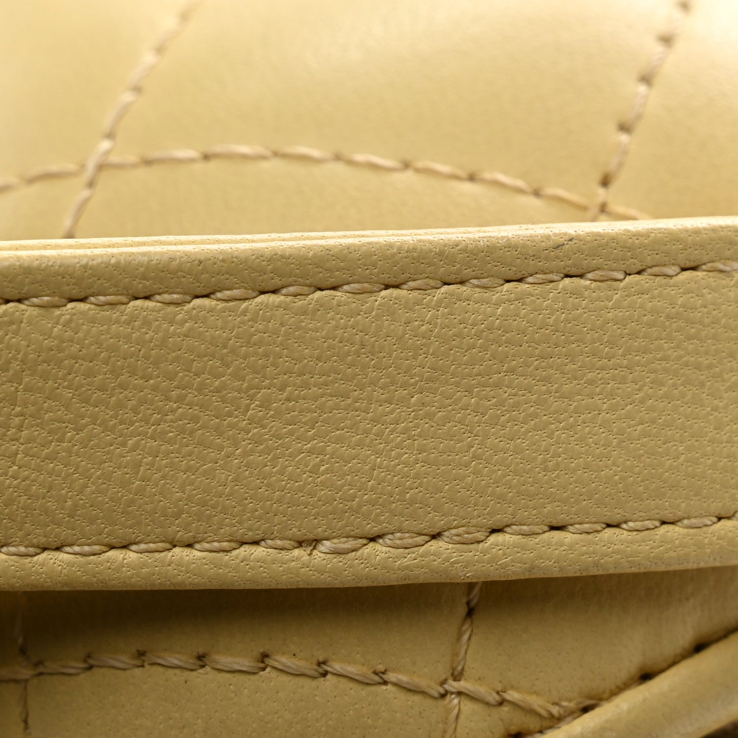 Lambskin Quilted CC Bubble Vanity Case With Chain Light Yellow