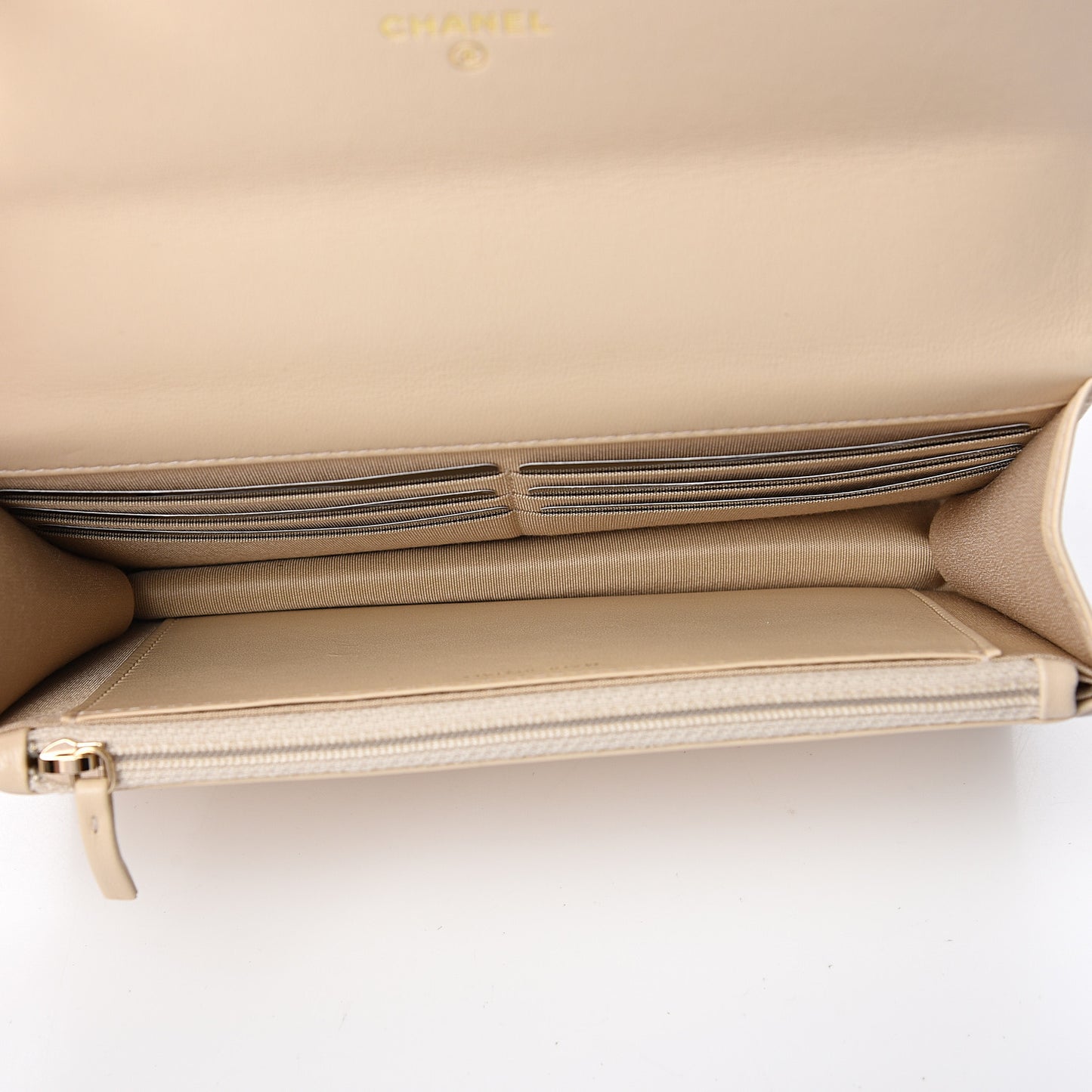 Goatskin Quilted 19 Wallet On Chain WOC Beige