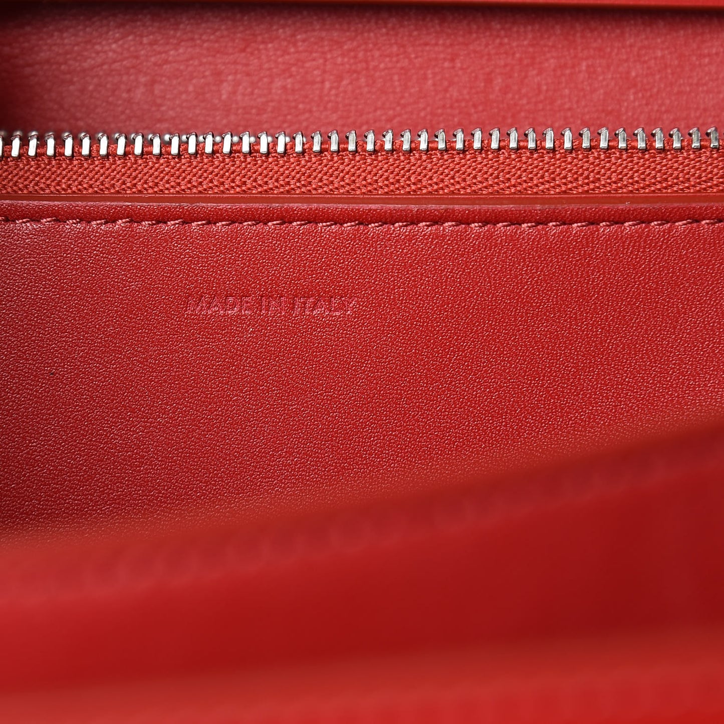 Box Calfskin Medium Classic Box Flap Bag Red