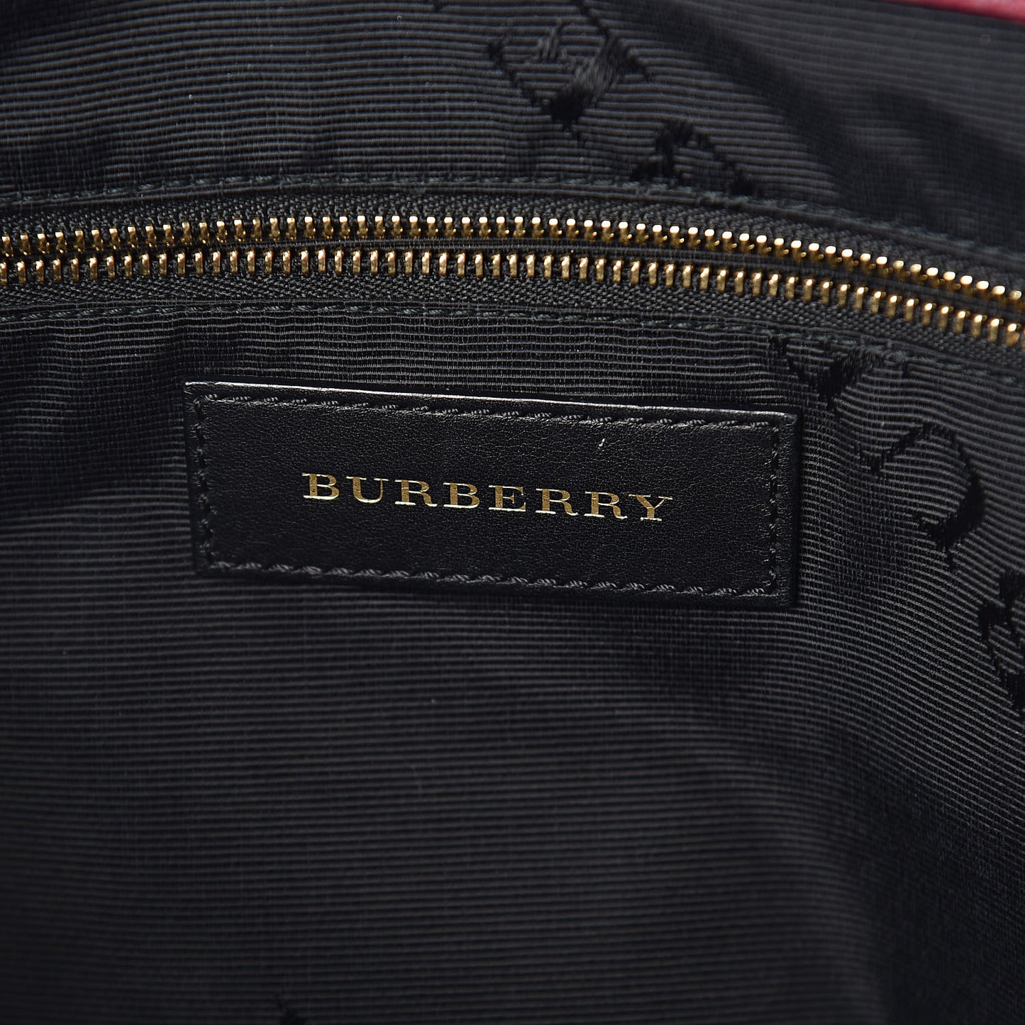 Signature Grain Medium Dewsbury Tote Dark Plum
